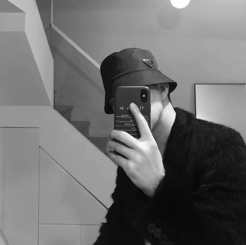 프라다 버킷햇 모자 상세 이미지 1