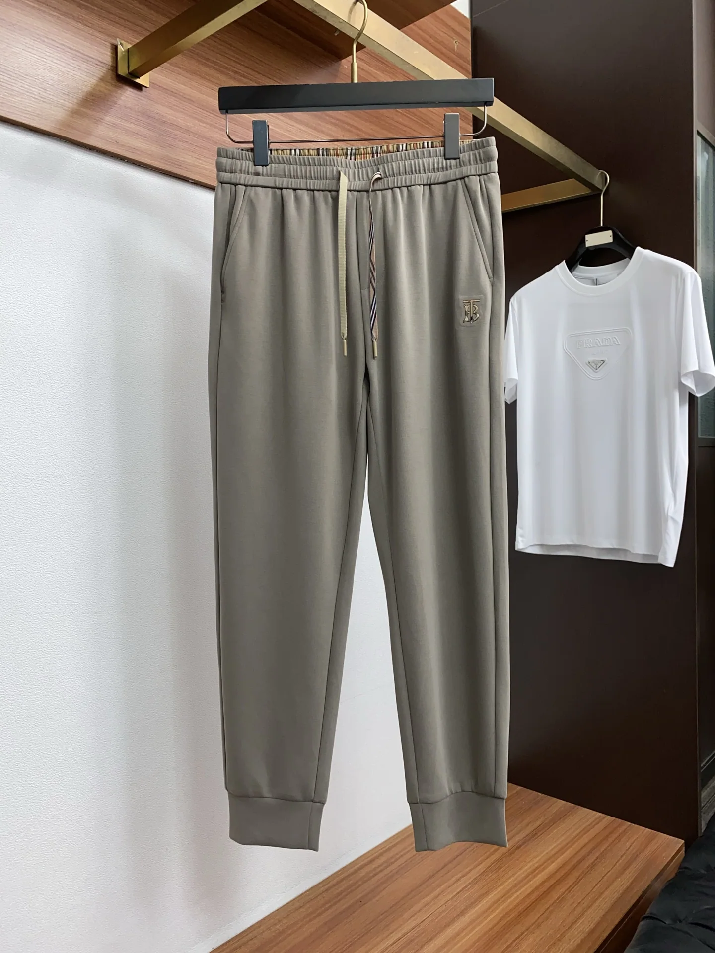 톰브라운 남성 바지 148334 Thom Browne Pants 상세 이미지 2