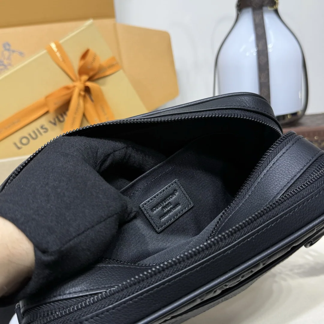 루이비통 알파 메신저백 M28785 상세 이미지 8