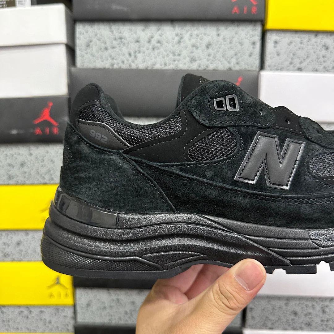뉴발란스 [ZOK] 992 M992EA 202035 New Balance 992 Triple Black 상세 이미지 6