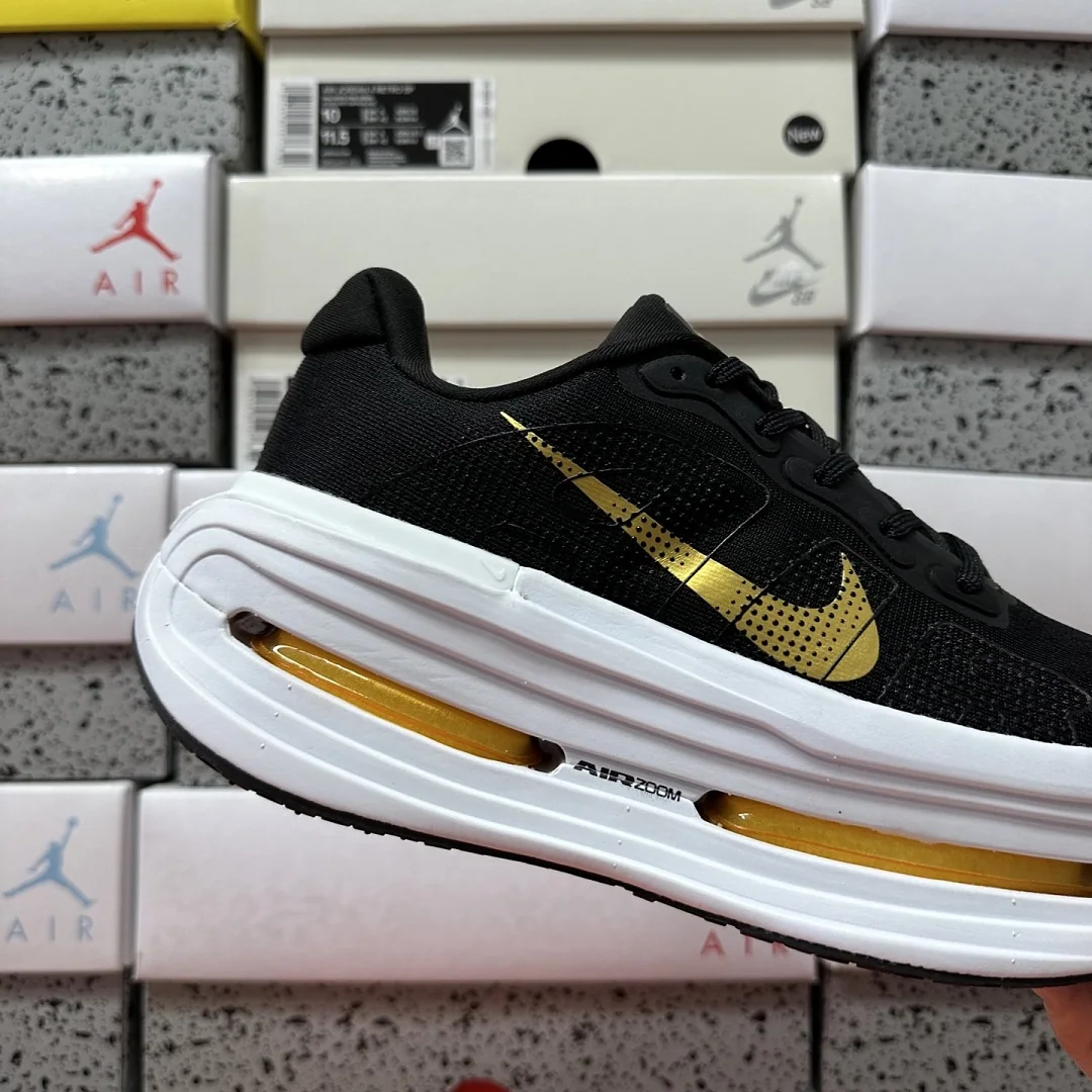 나이키 [5A] 보메로 프리미엄 블랙 골드 HQ2050-683 201627 Nike Vomero Premium 상세 이미지 6