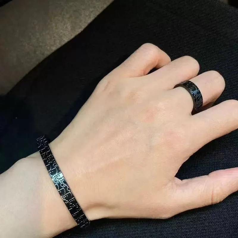디올 황동 빈티지 팔찌 135156