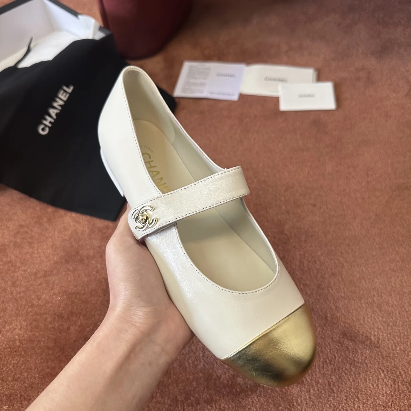 샤넬 까멜리아 플랫 메리 제인 신발 상세 이미지 3