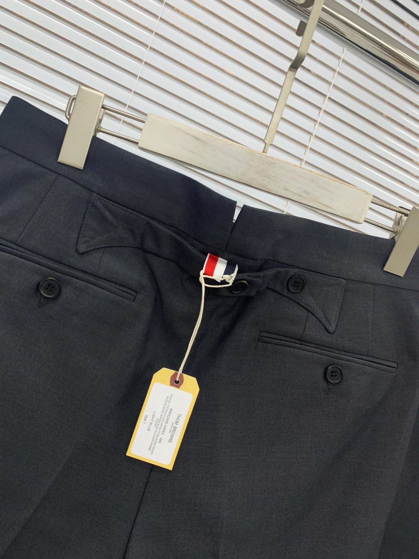 톰브라운 클래식 남성 반바지 상세 이미지 4