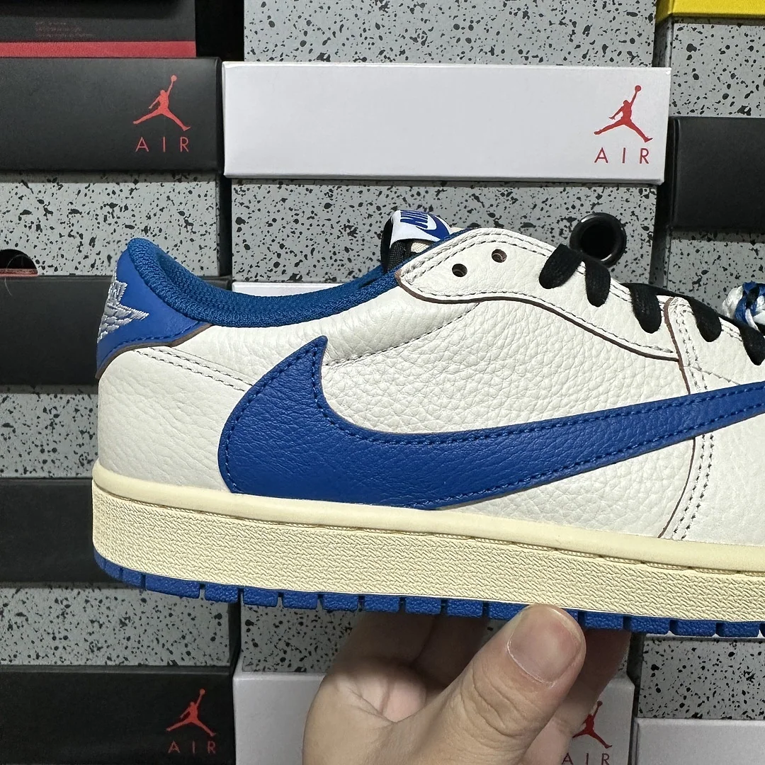 나이키 [FK] DM7866-104 201839 Nike Fragment X Travis Scott Sail Military Blue 상세 이미지 2