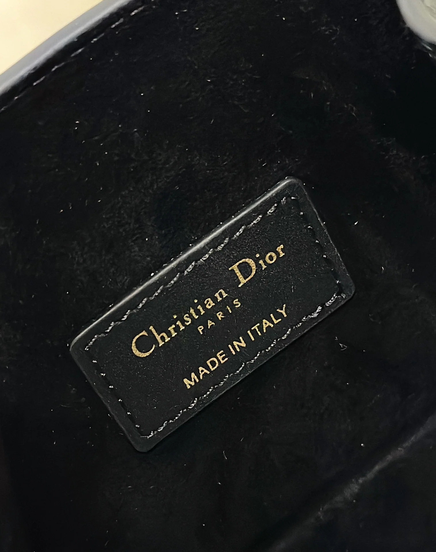 디올 CD C'EST 23 카프스킨 버킷백 상세 이미지 8