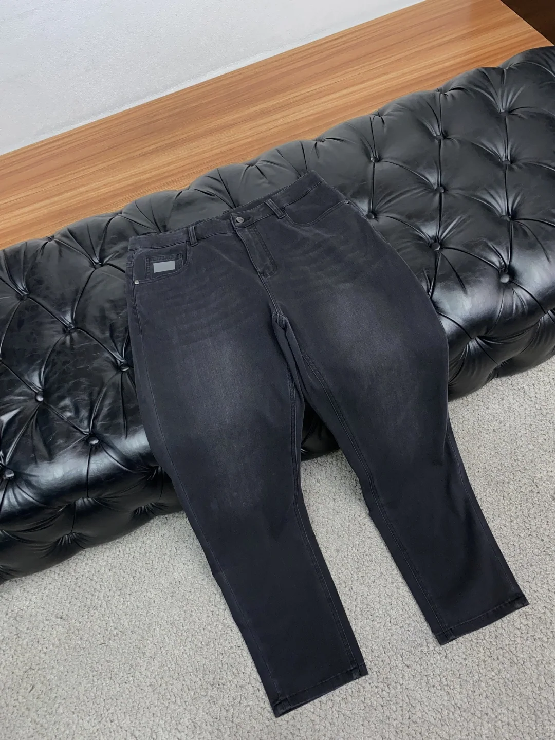 프라다 슬림핏 데님 남성 바지 상세 이미지 6