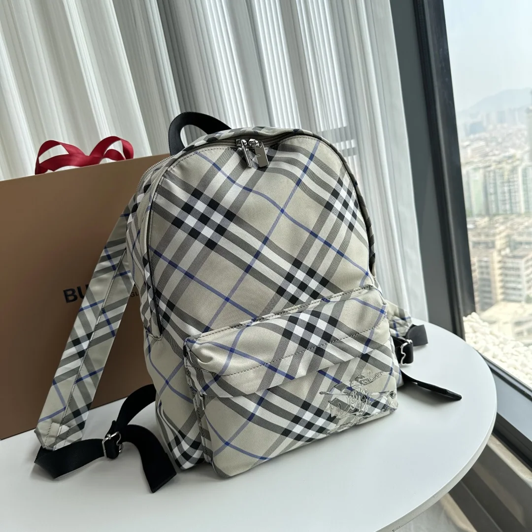 버버리 가방 상세 이미지 2