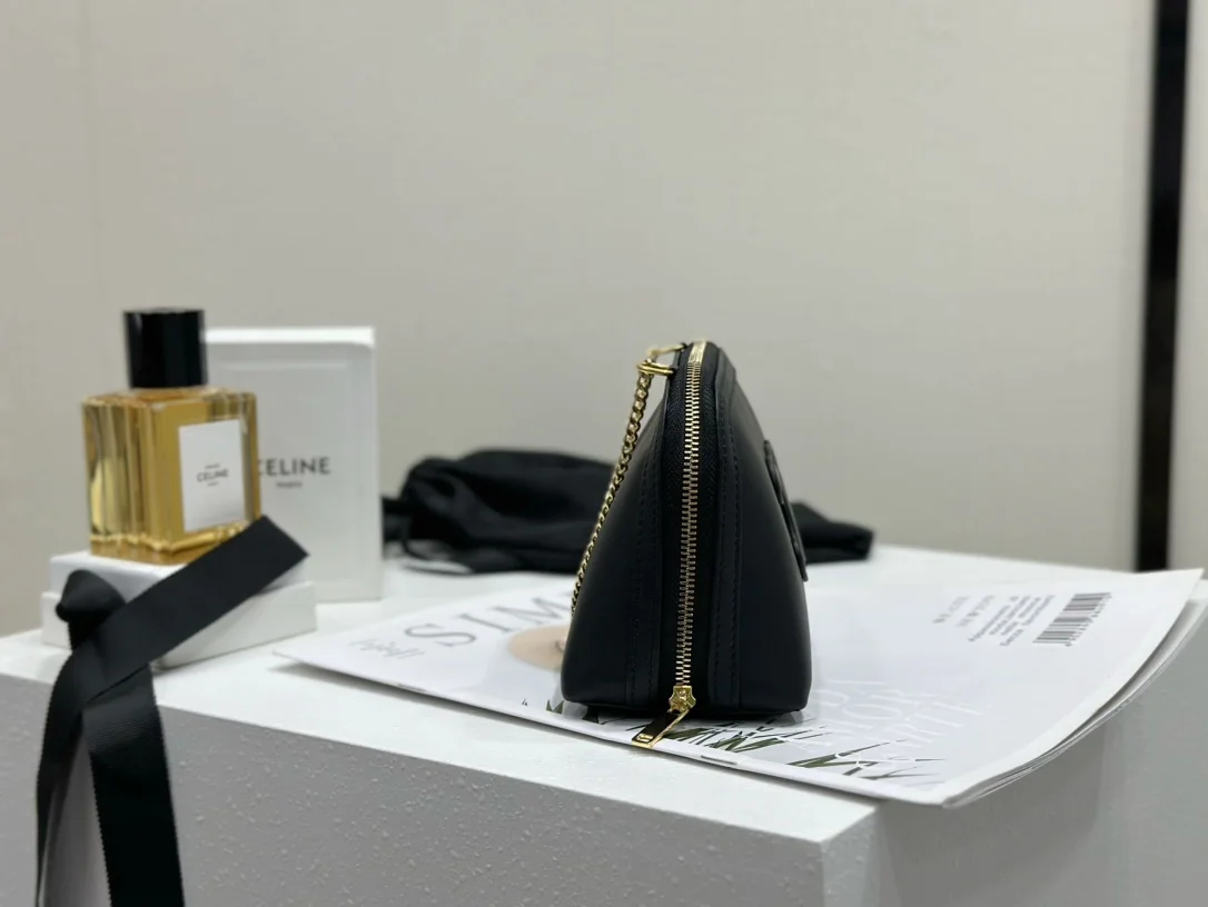 셀린느 부드러운 소가죽 조개 체인 숄더백 상세 이미지 3