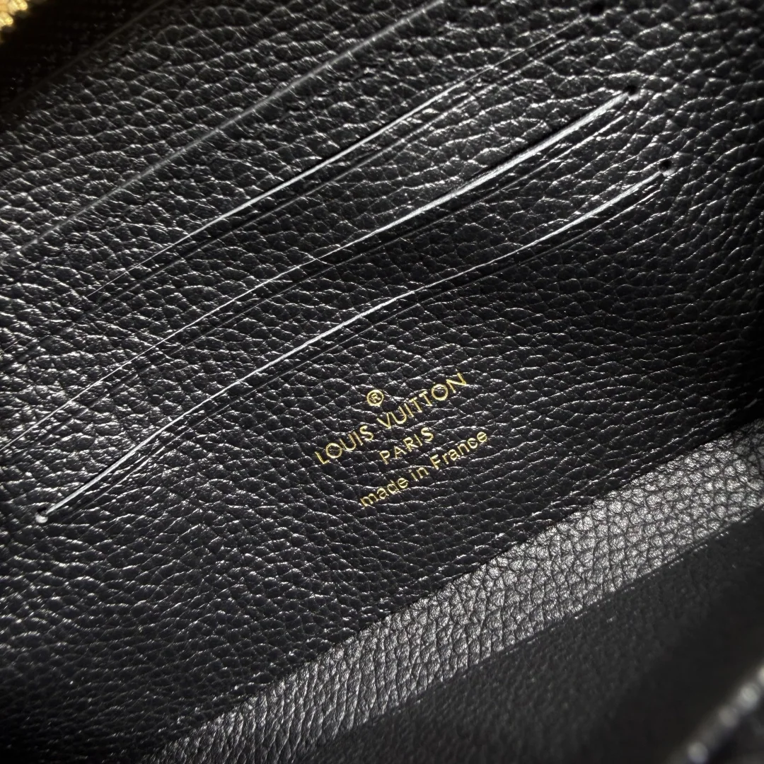 루이비통 마르고 모노그램 앙프랑트 지퍼 지갑 상세 이미지 8