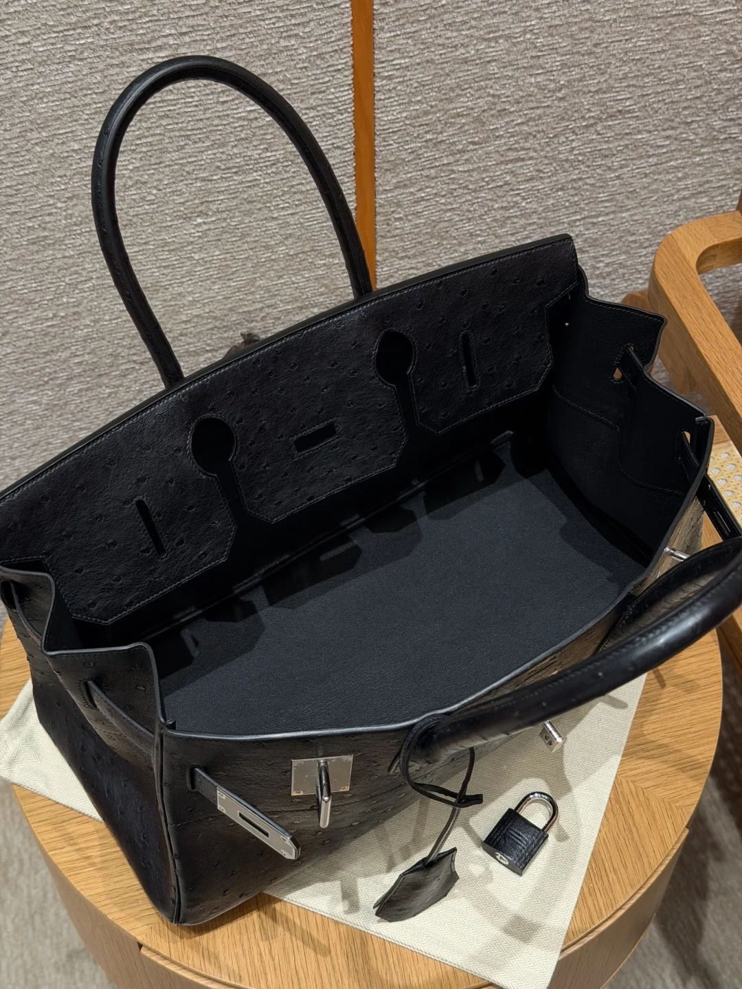 에르메스 KK 타조 가죽 버킨 숄더백 42 cm 상세 이미지 6