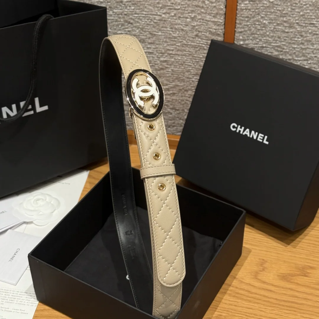 샤넬 다이아몬드 패턴 램스킨 더블 C 메탈 로고 벨트 상세 이미지 4