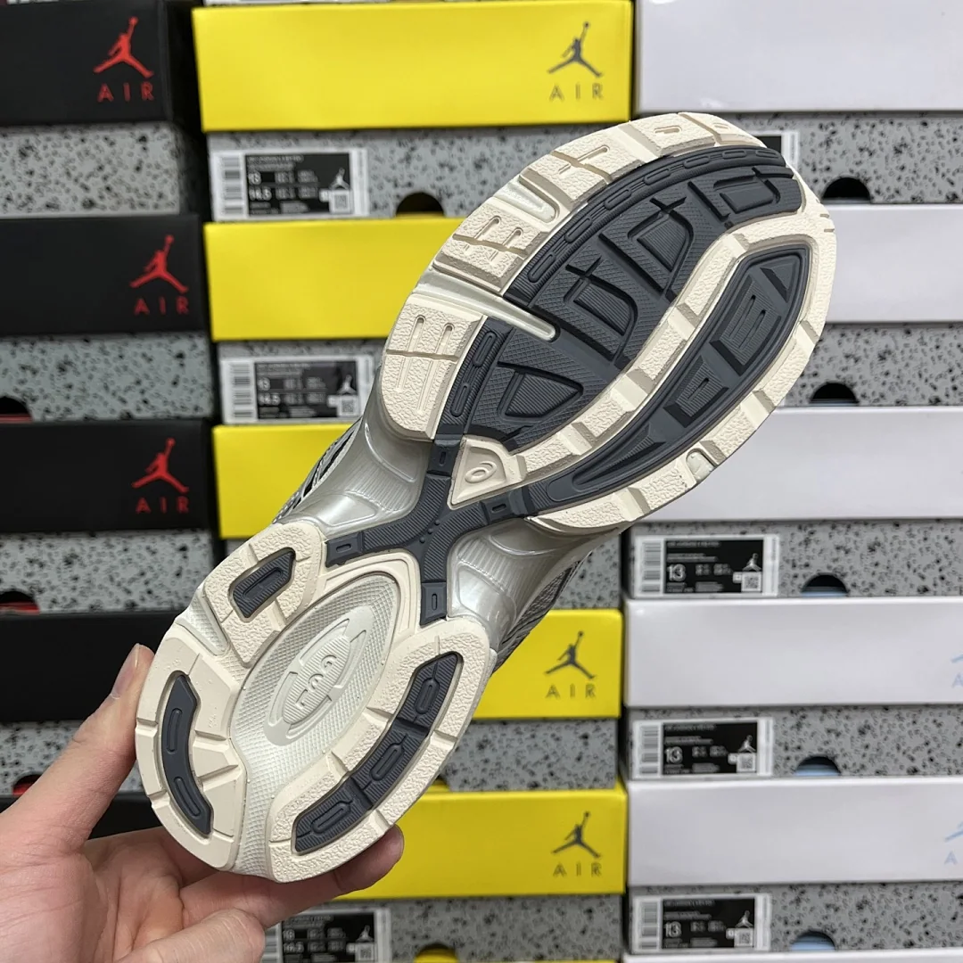 아식스 [KO] 젤 1130 1201A256-025 200282 Asics Gel 1130 / 상세 이미지 3