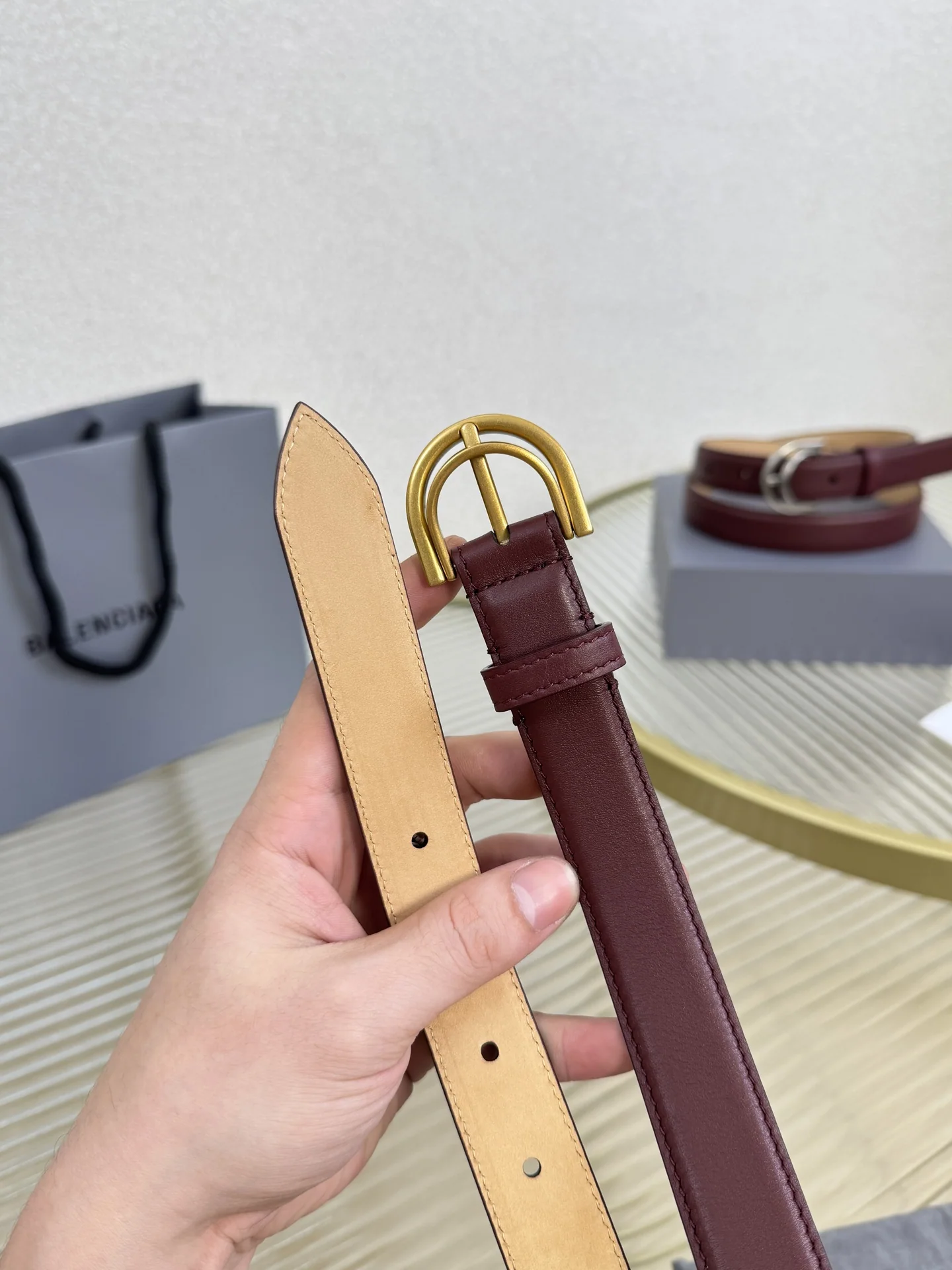 발렌시아가 놋쇠 장식 카프스킨 벨트 상세 이미지 4