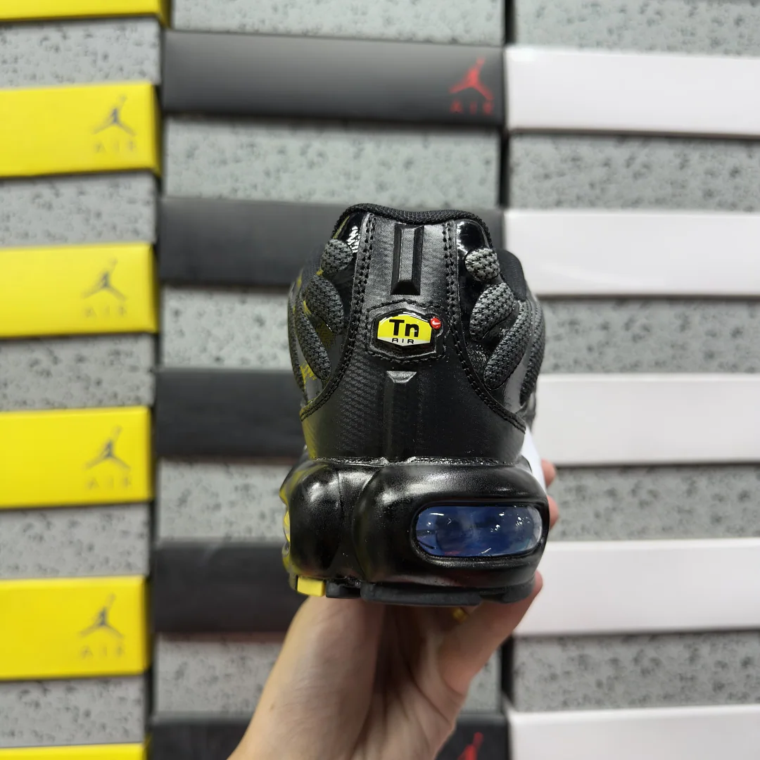나이키 [BD] 에어 맥스 플러스 HM0709-100 201843 Nike Air Max Plus White Black Racer Blue 상세 이미지 9