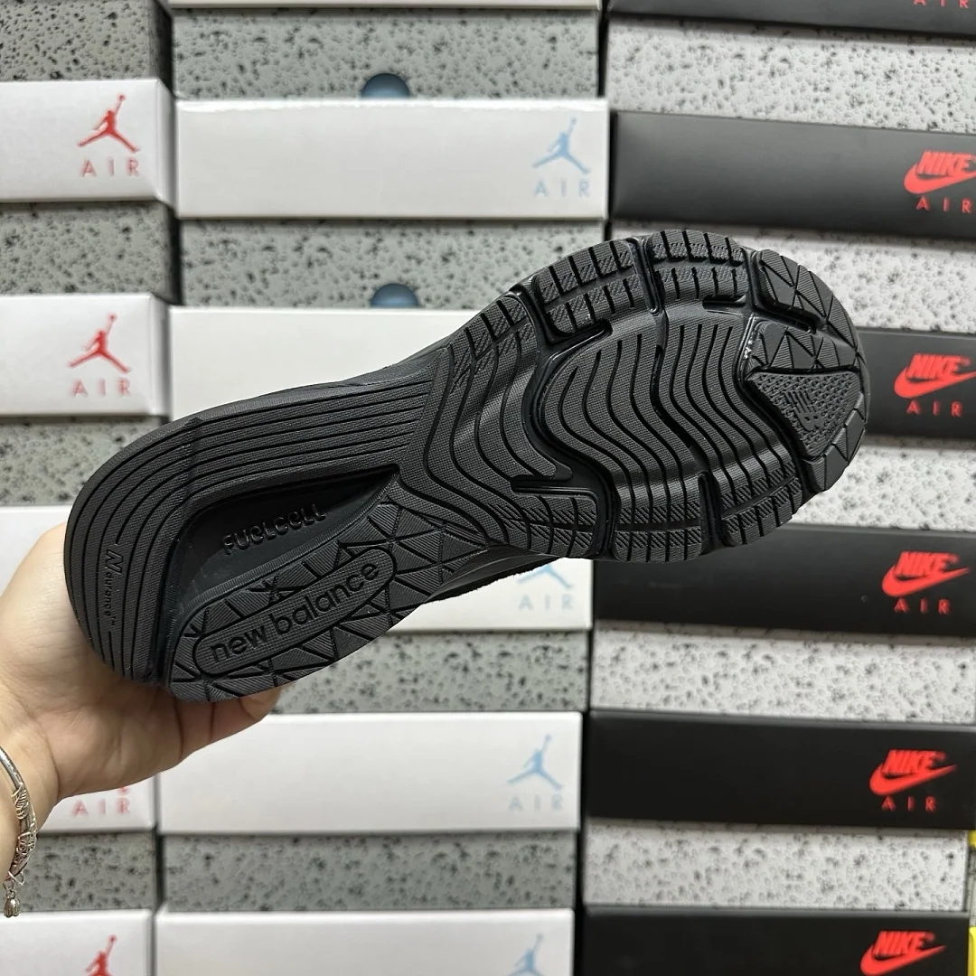 뉴발란스 [M] 990v6 U990BB6 202242 New Balance 990v6 Triple Black 상세 이미지 9