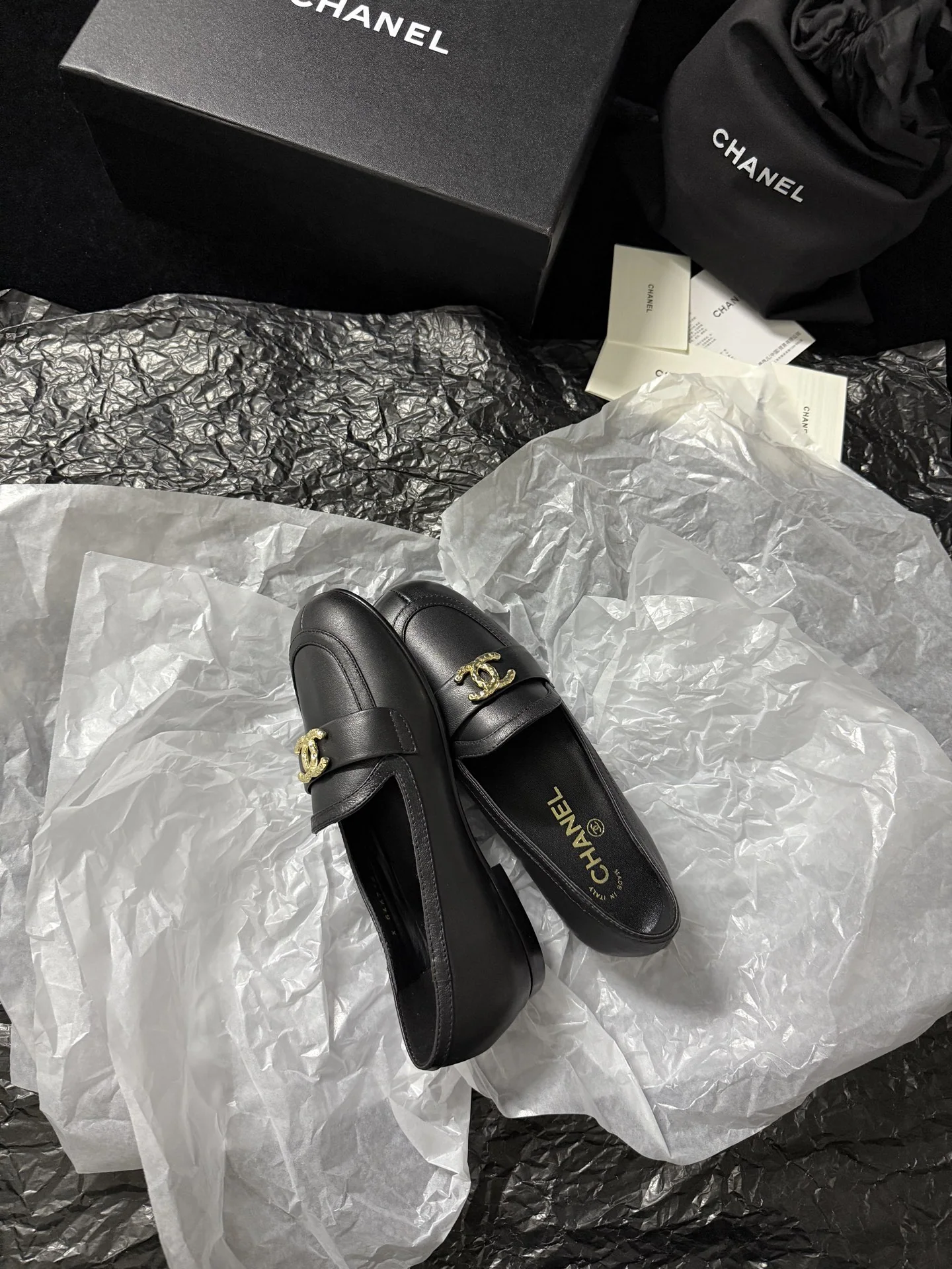 샤넬 수입 가죽 스웨이드 로퍼 상세 이미지 3