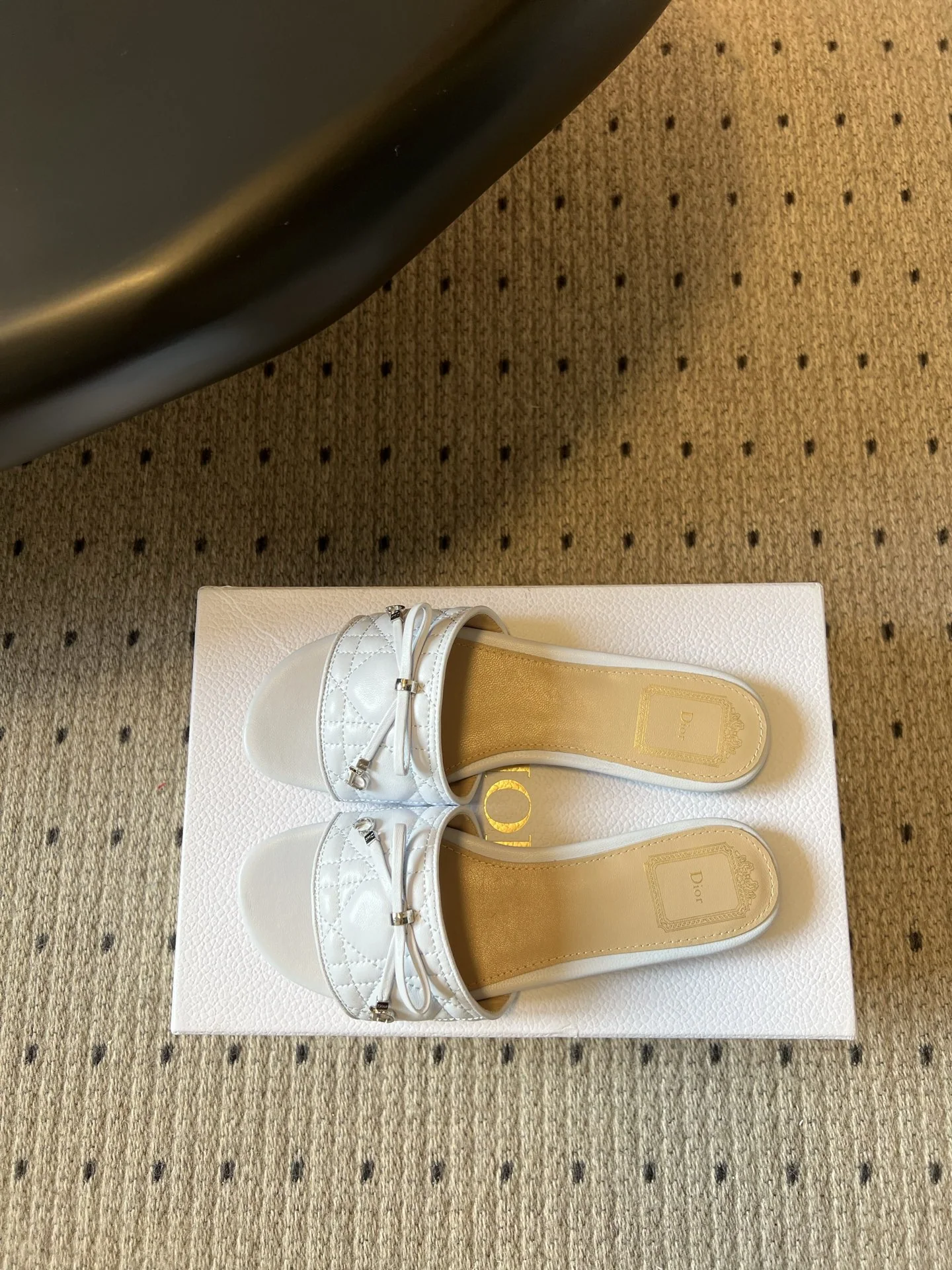 디올 카나쥬 보우 샌들 상세 이미지 6