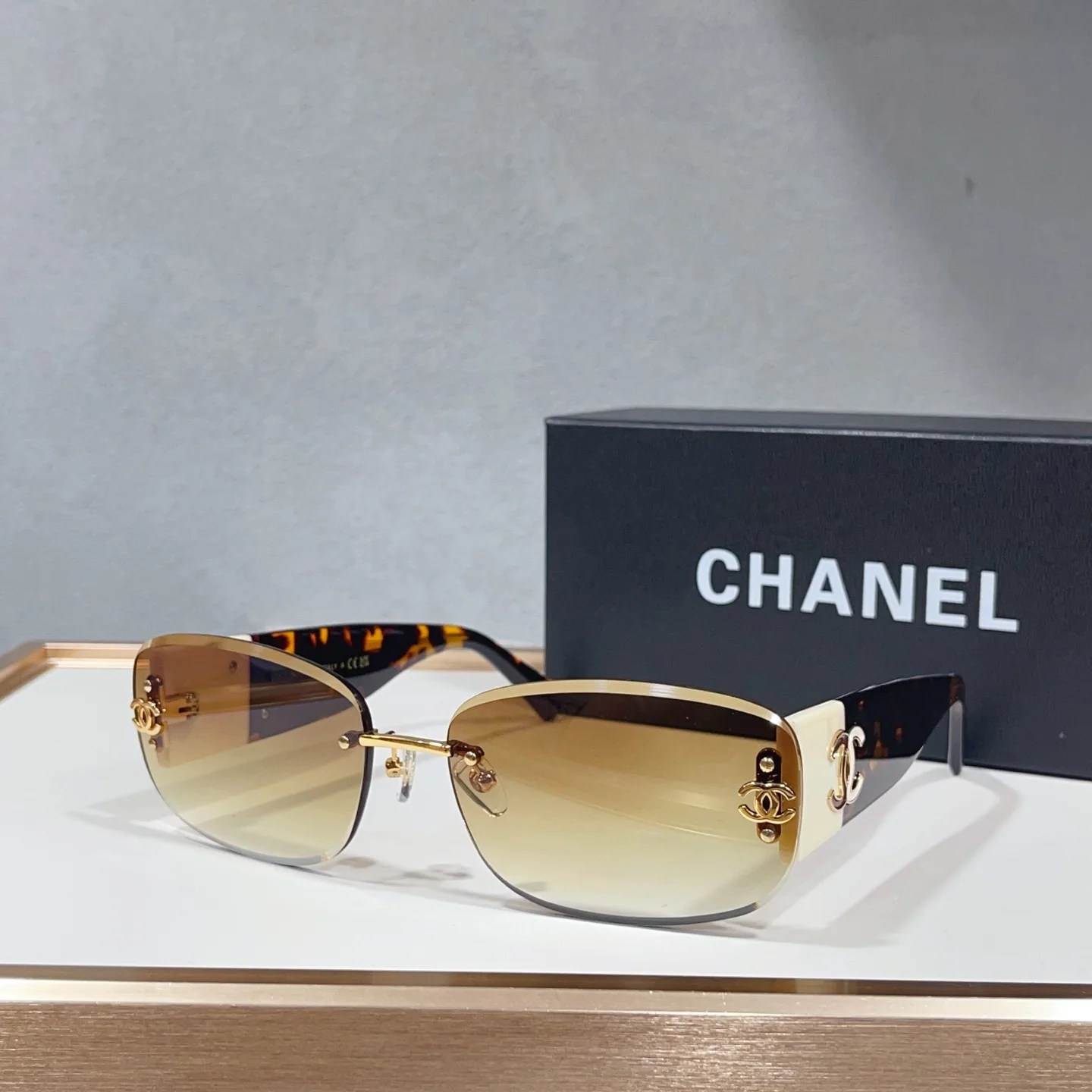샤넬 선글라스 56842 Chanel Sunglasses 상세 이미지 4
