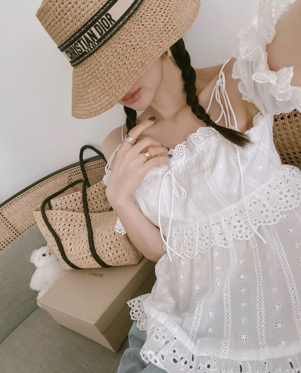 디올 일본 자수 로고 밀짚 모자 상세 이미지 3