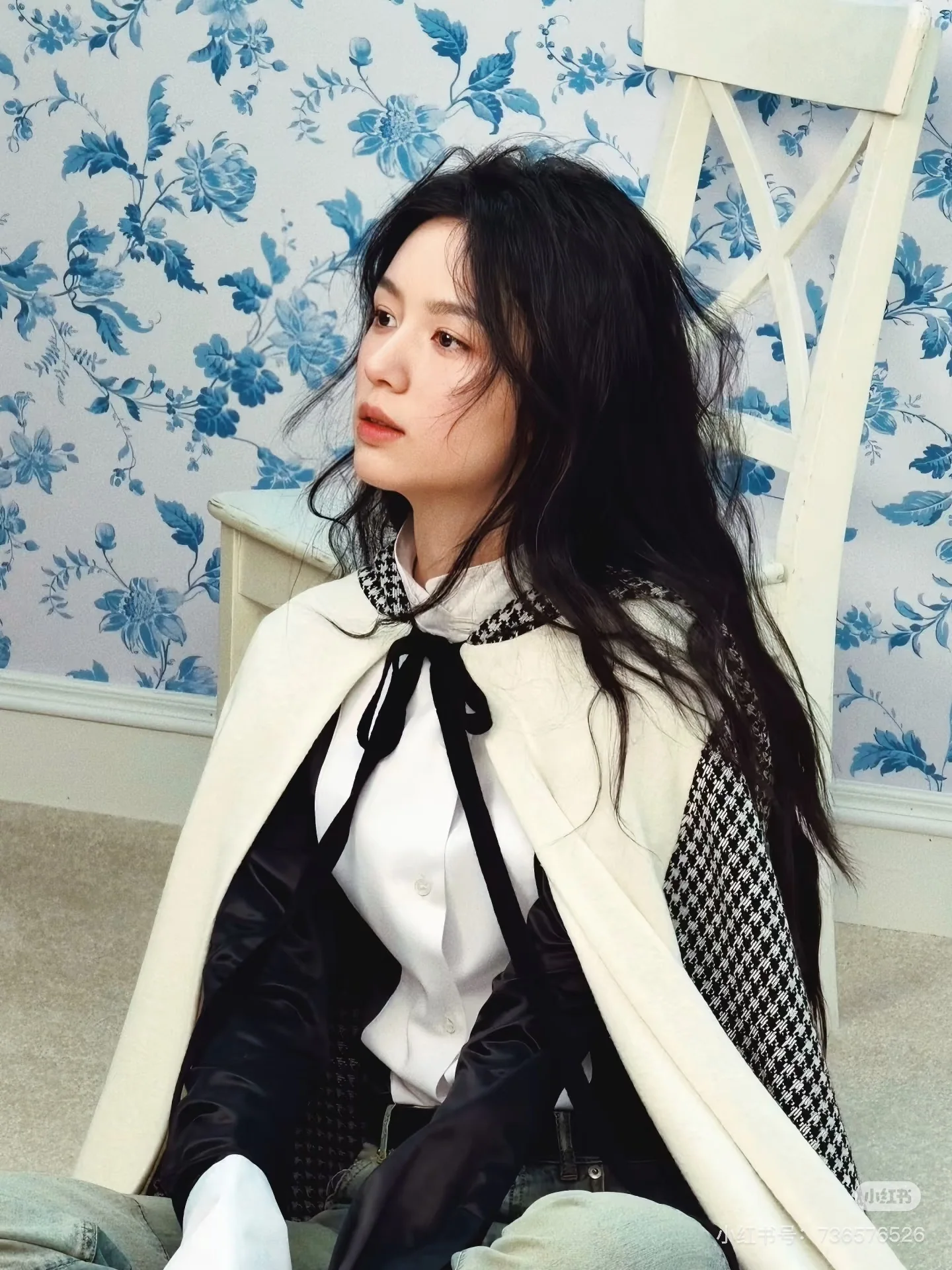디올 하운드투스 울 캐시미어 케이프 여성 의류 상세 이미지 3