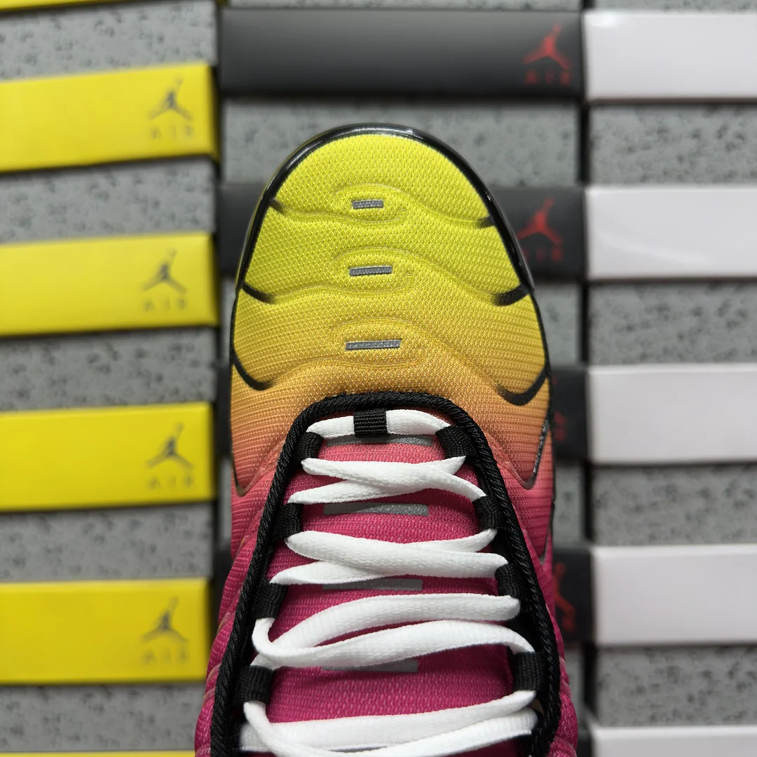 나이키 [BD] 에어 맥스 플러스 DZ3670-116 201851 Nike Air Max Plus 상세 이미지 4