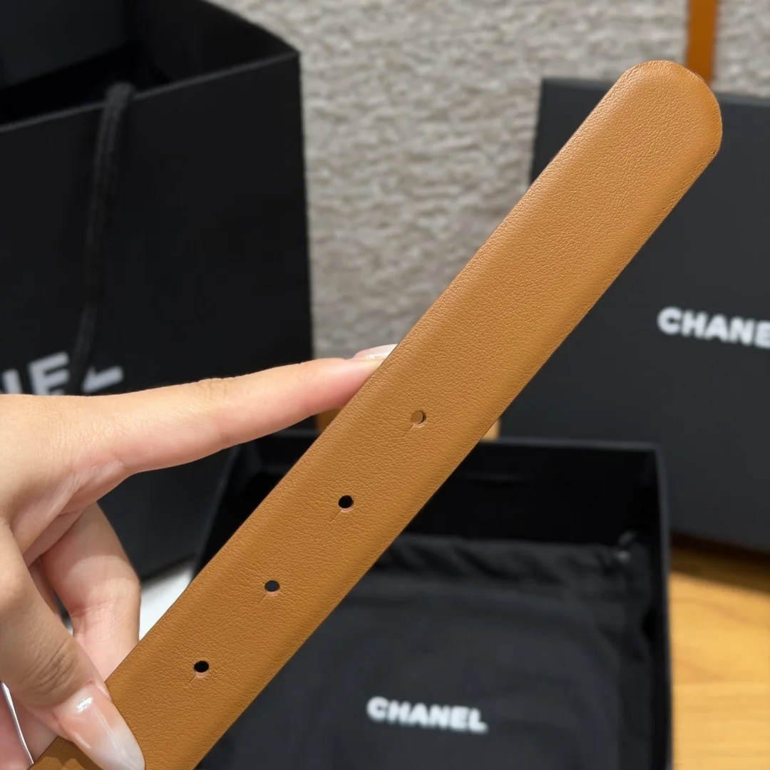 샤넬 리버시블 카프스킨 버클 벨트 상세 이미지 9