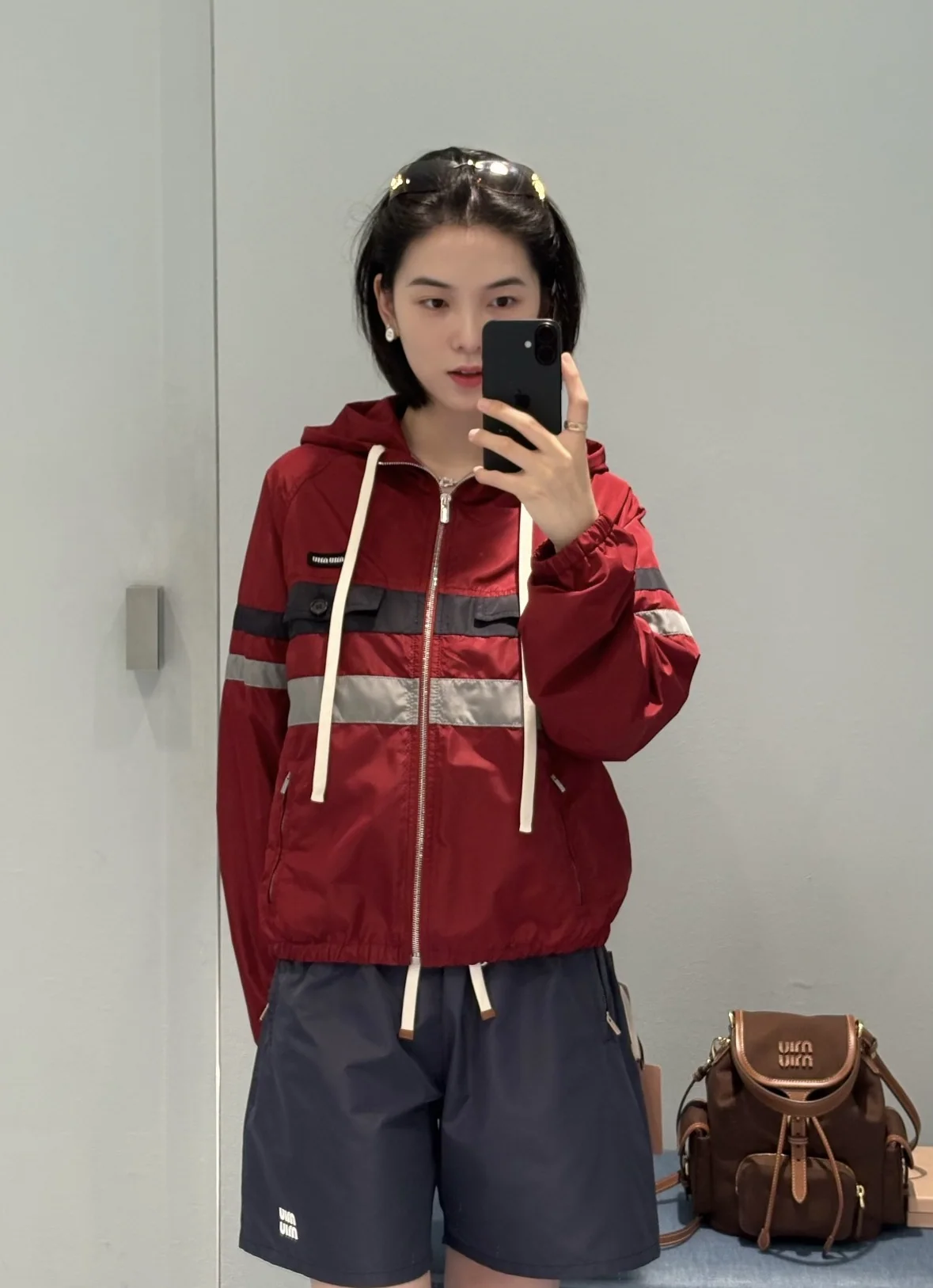 미우미우 네이비 나일론 반바지 상세 이미지 3