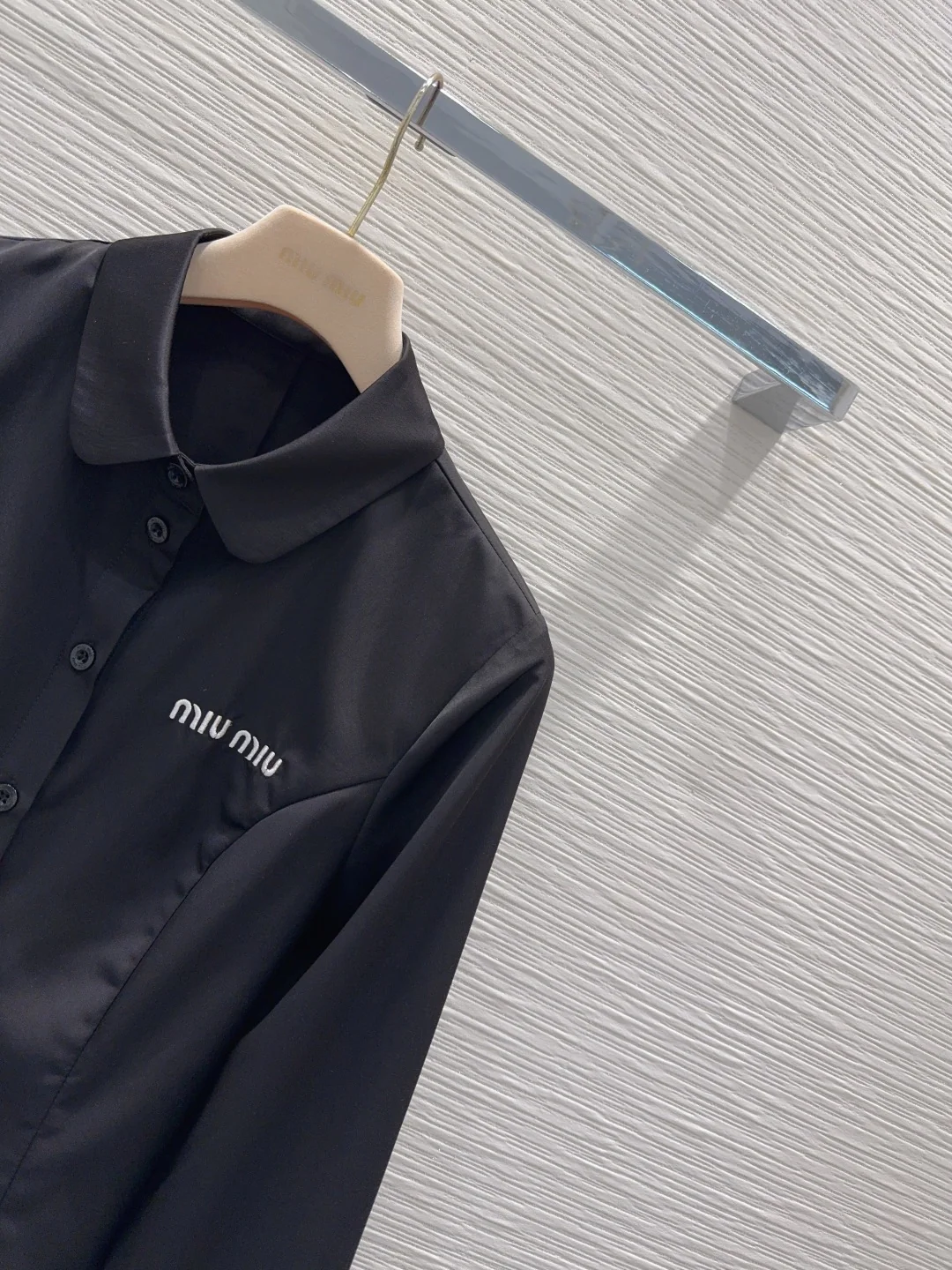 미우미우 2026 SS 여성 셔츠 97218 Miu Miu Shirt 상세 이미지 4