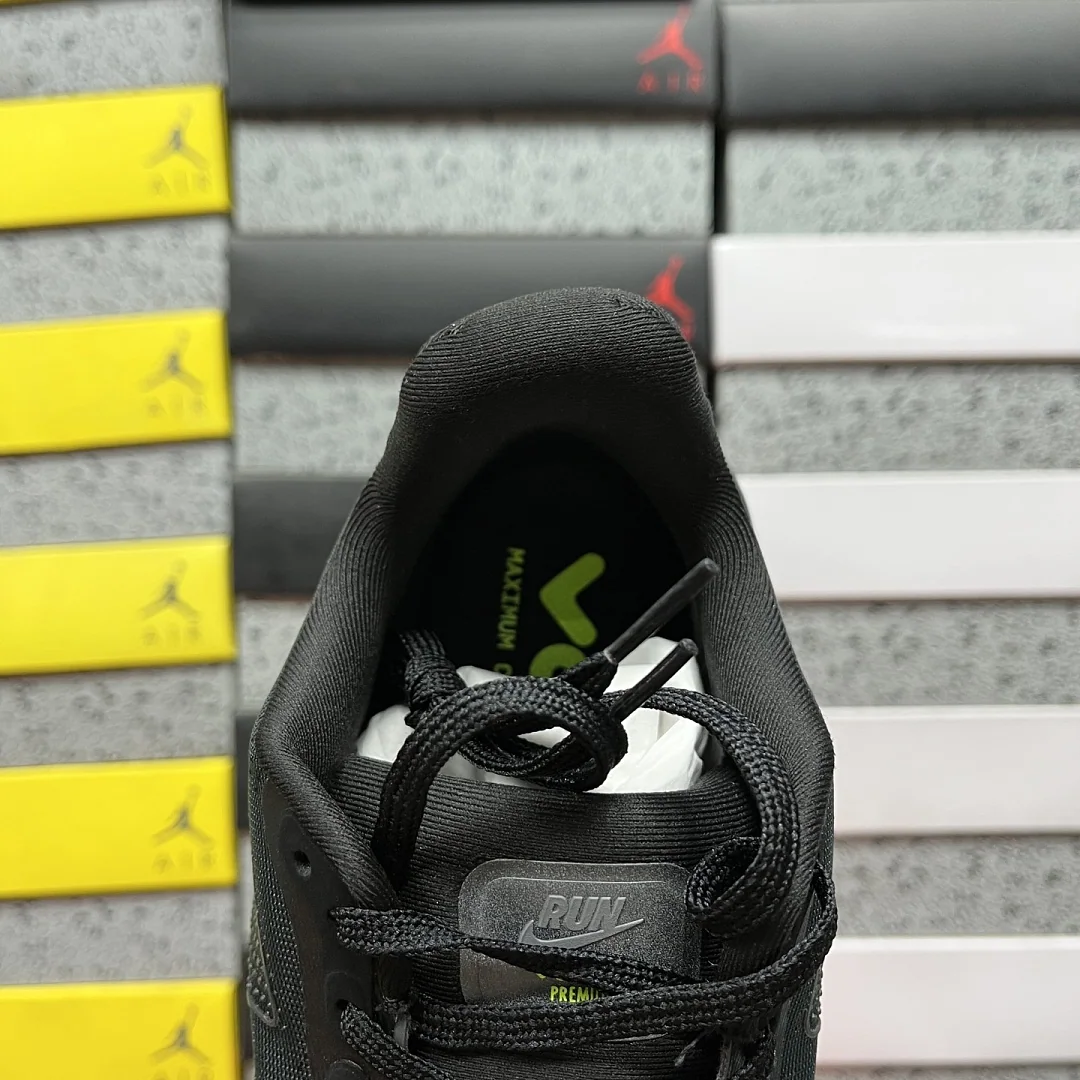 나이키 [CG] 보메로 프리미엄 HQ2050-001 201987 Nike Vomero Premium Black Volt 상세 이미지 6