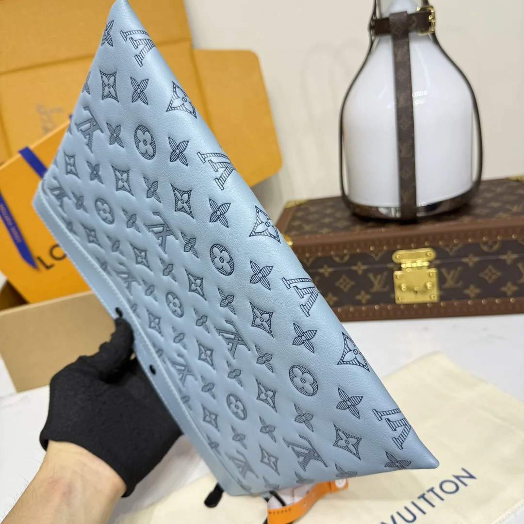 루이비통 모노그램 쉐도우 POCHETTE TO-GO 클러치백 M81570 상세 이미지 4