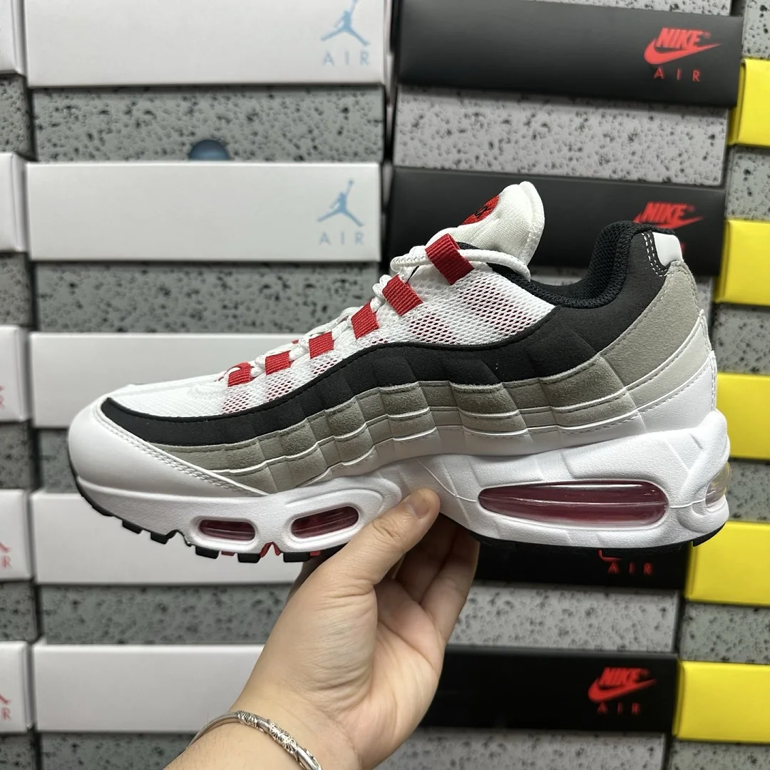 나이키 [KZ2.0] 에어 맥스 95 OG IB7862-100 201720 Nike Air Max 95 OG Big Bubble Comet 상세 이미지 4