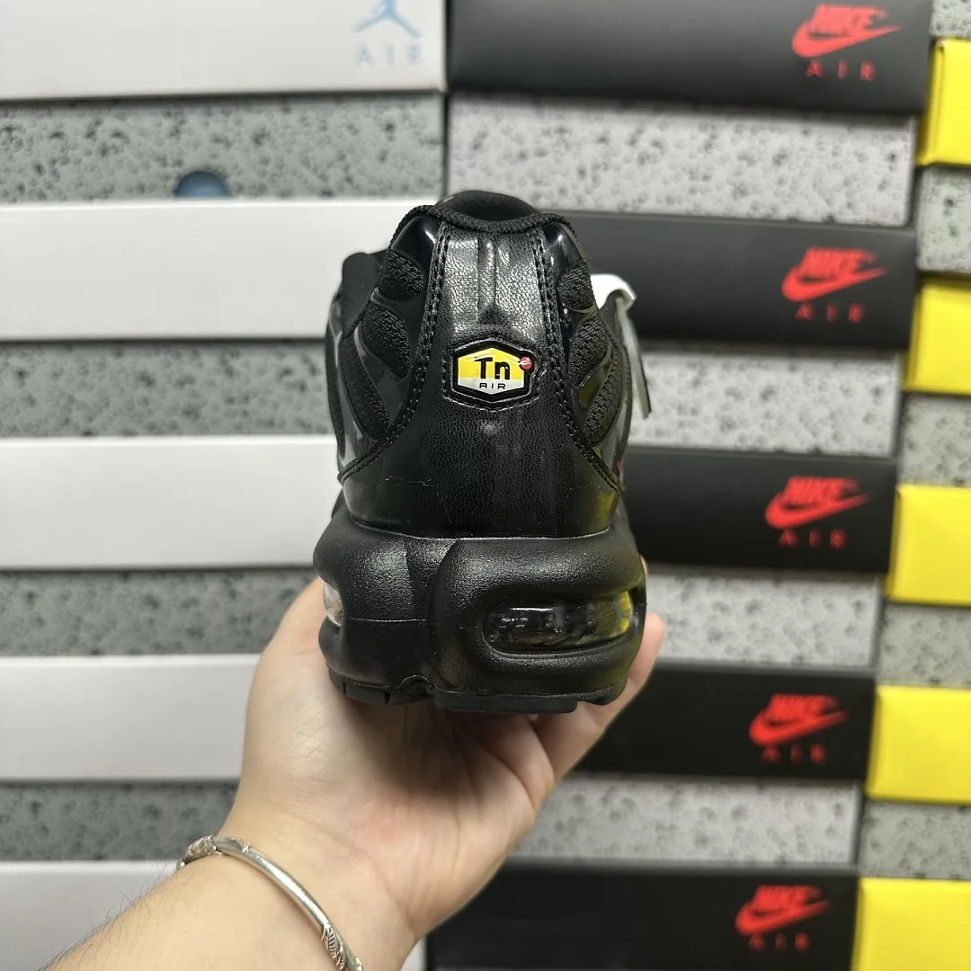나이키 [TK] 에어 맥스 플러스 604133-050 201968 Nike Air Max Plus Triple Black 상세 이미지 8
