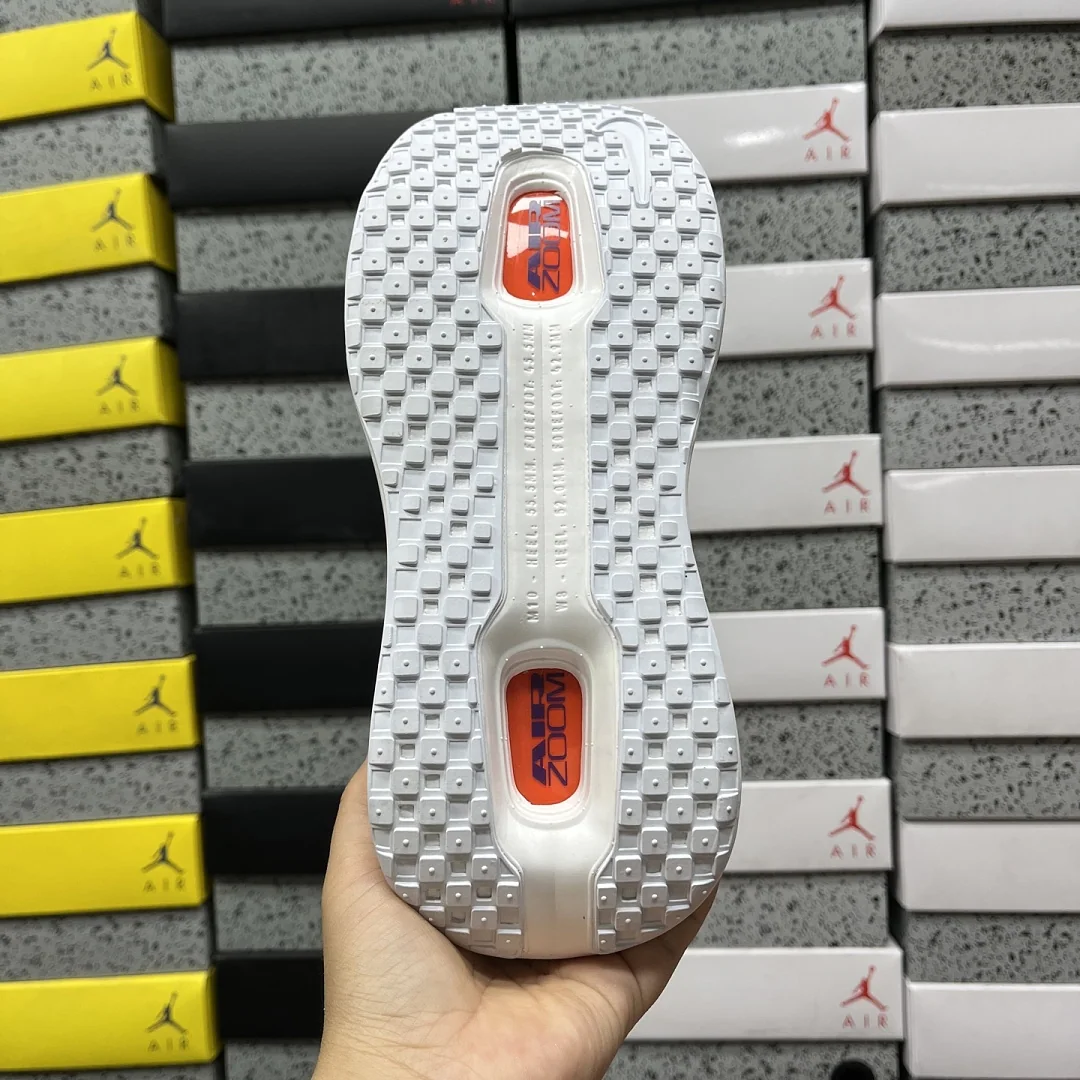 나이키 [M] 보메로 프리미엄 HQ2050-101 201674 Nike Vomero Premium White Lapis Total Orange 상세 이미지 5