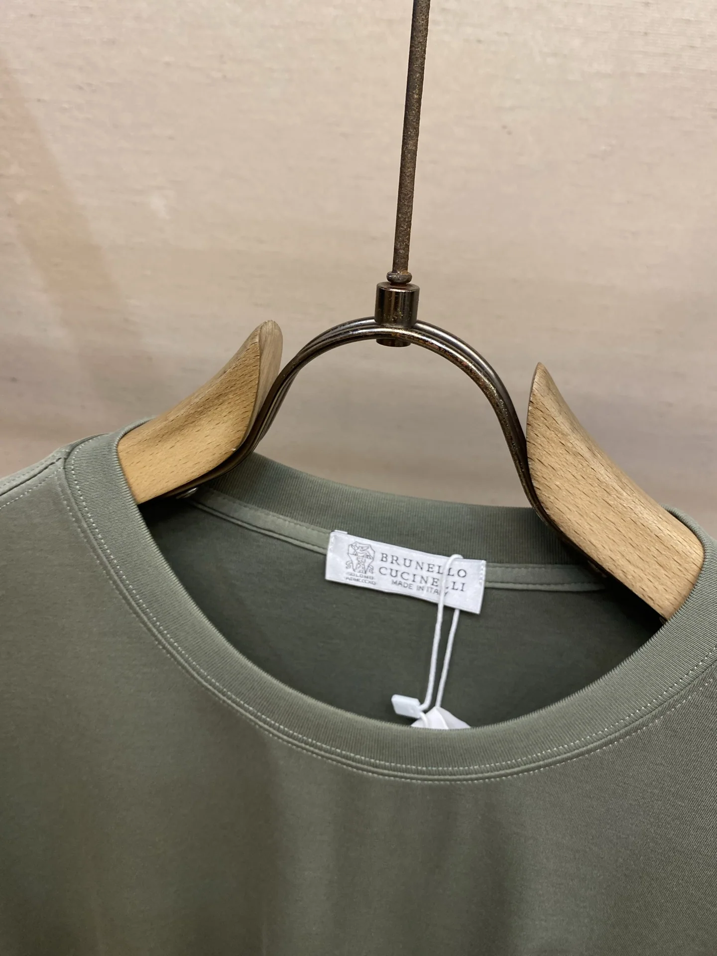 브루넬로쿠치넬리 남성 액체암모니아 가공 반팔 티셔츠 상세 이미지 4