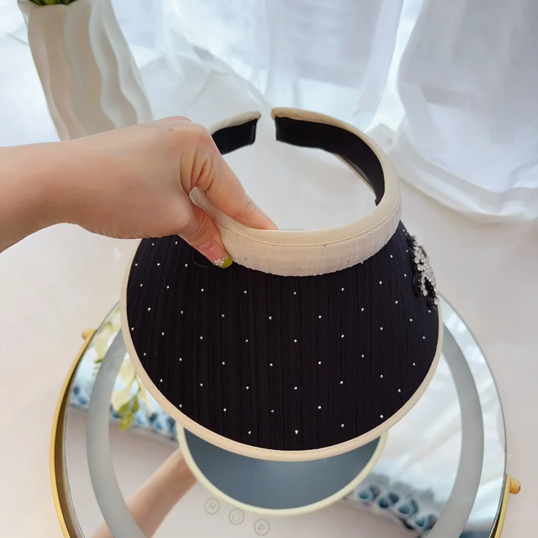 셀린느 안개꽃 무늬 바이저 상세 이미지 3