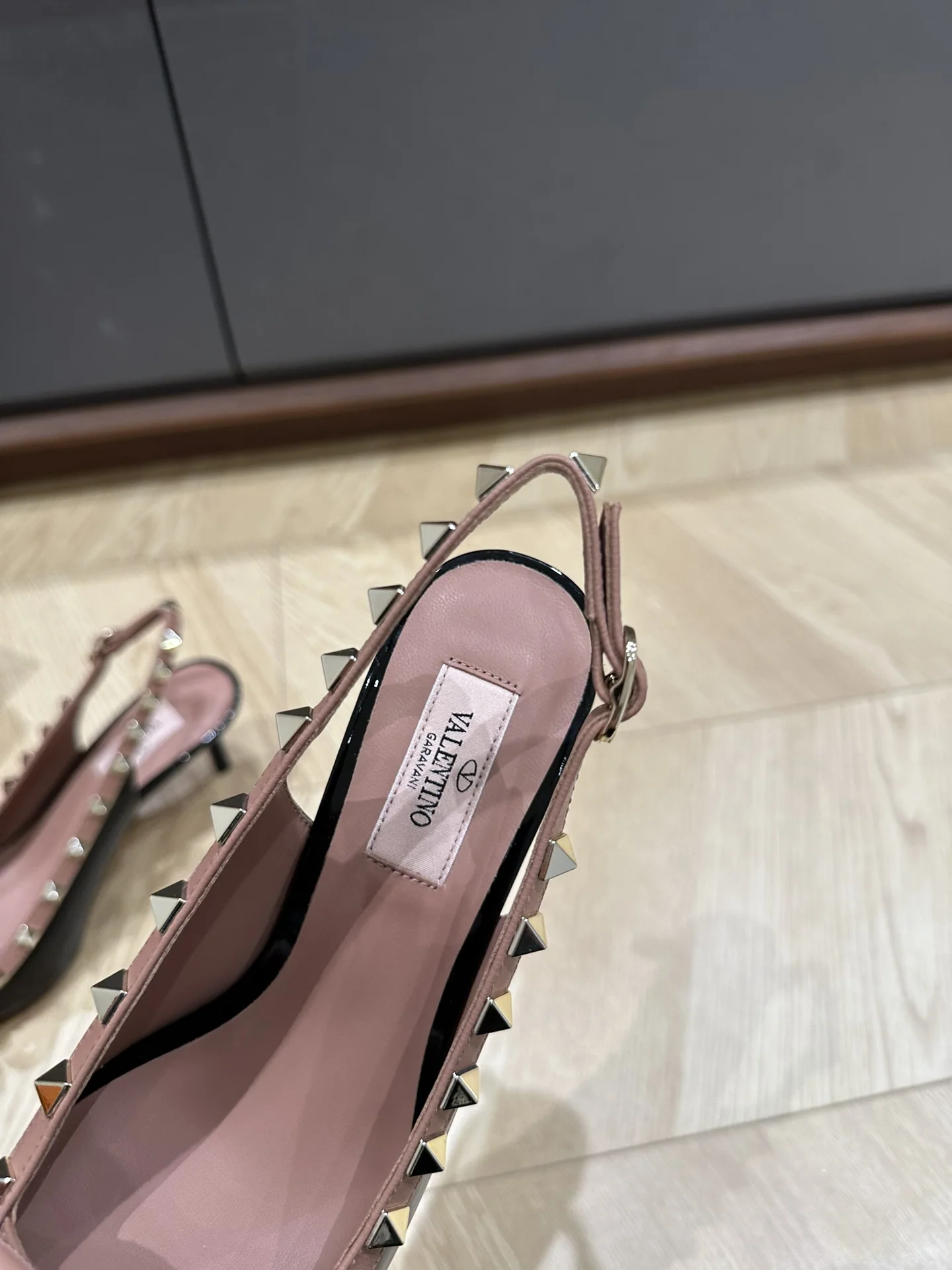 발렌티노 신발 상세 이미지 9