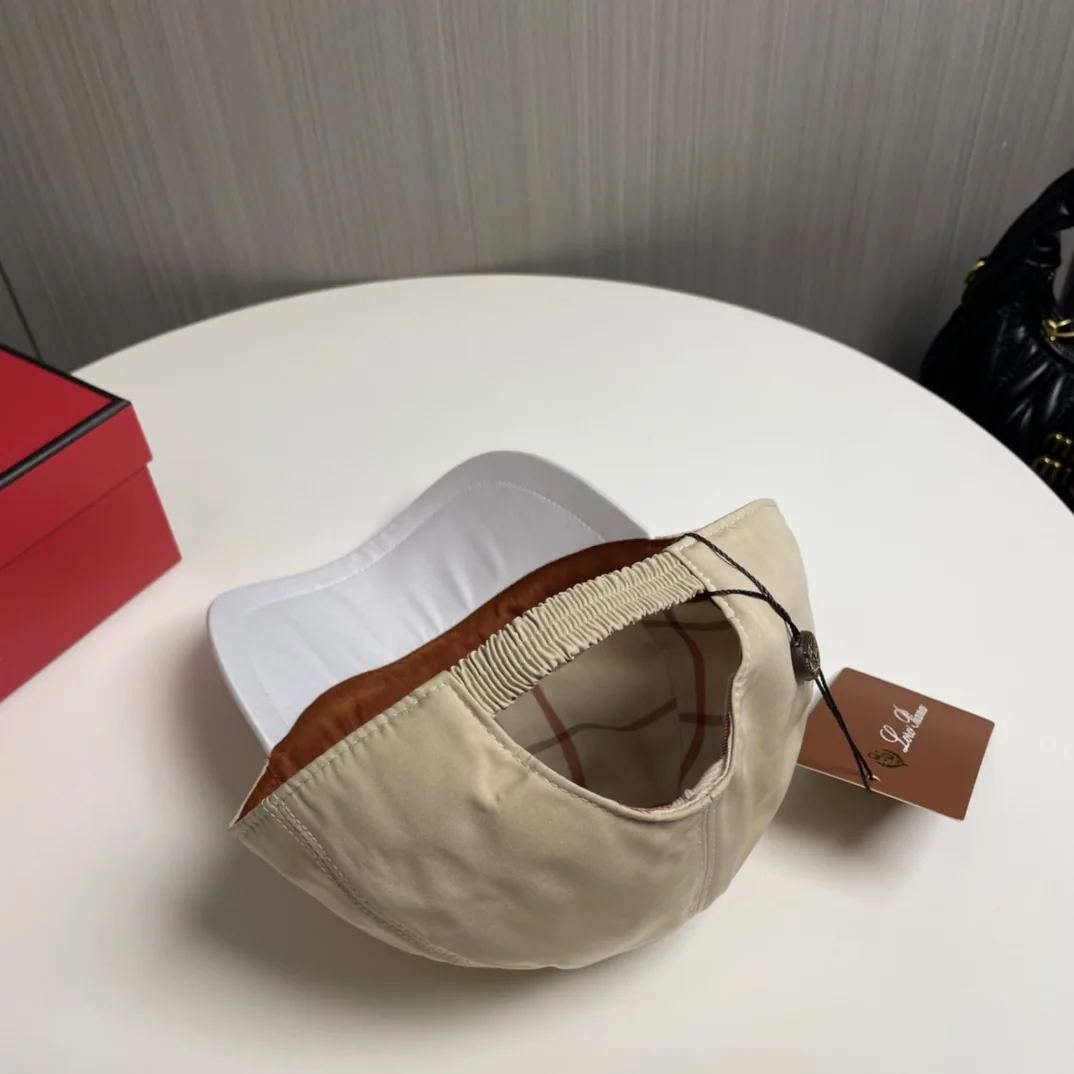 로로피아나 베이스볼 캡 상세 이미지 3