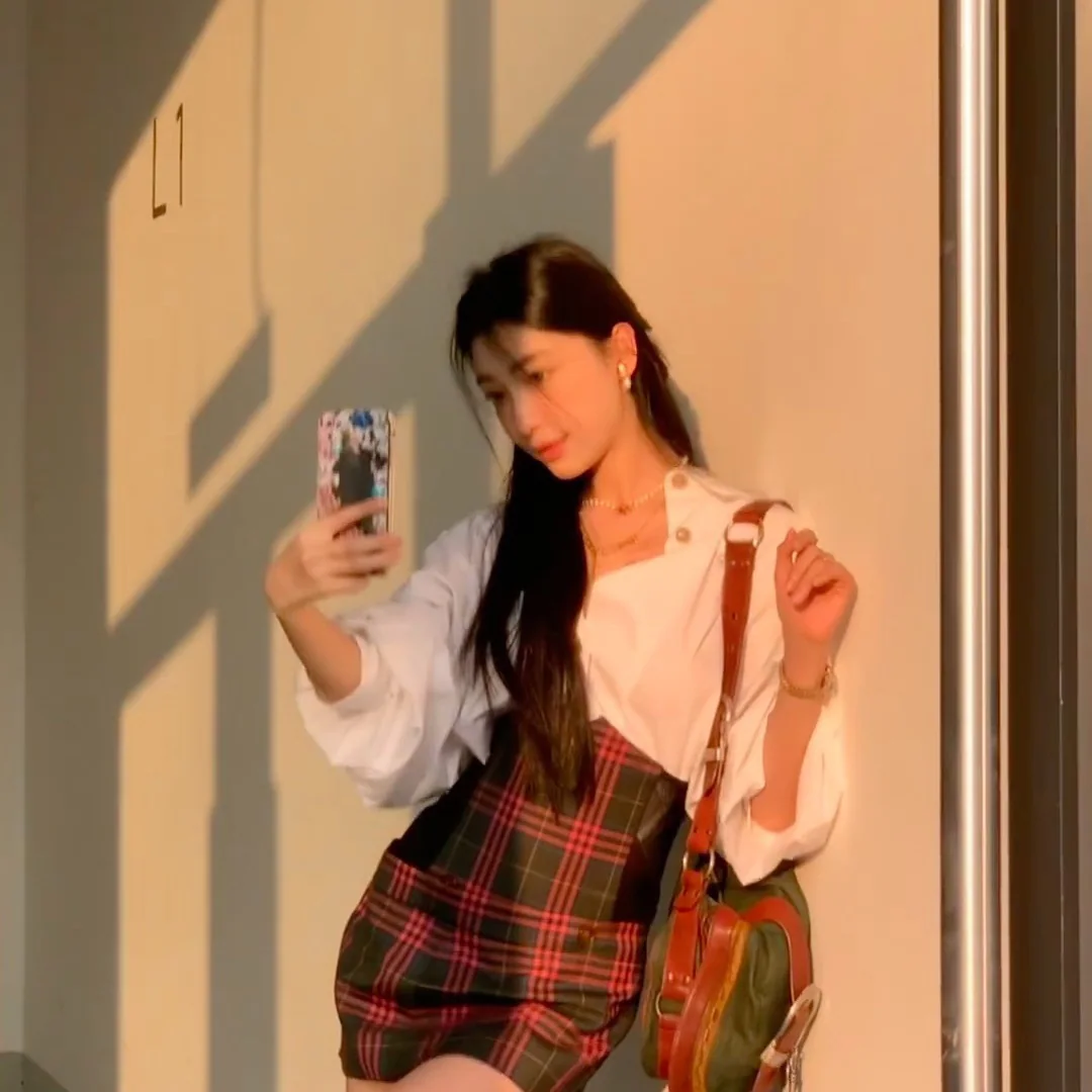 비비안웨스트우드 에나멜 진주 장식 목걸이 상세 이미지 2
