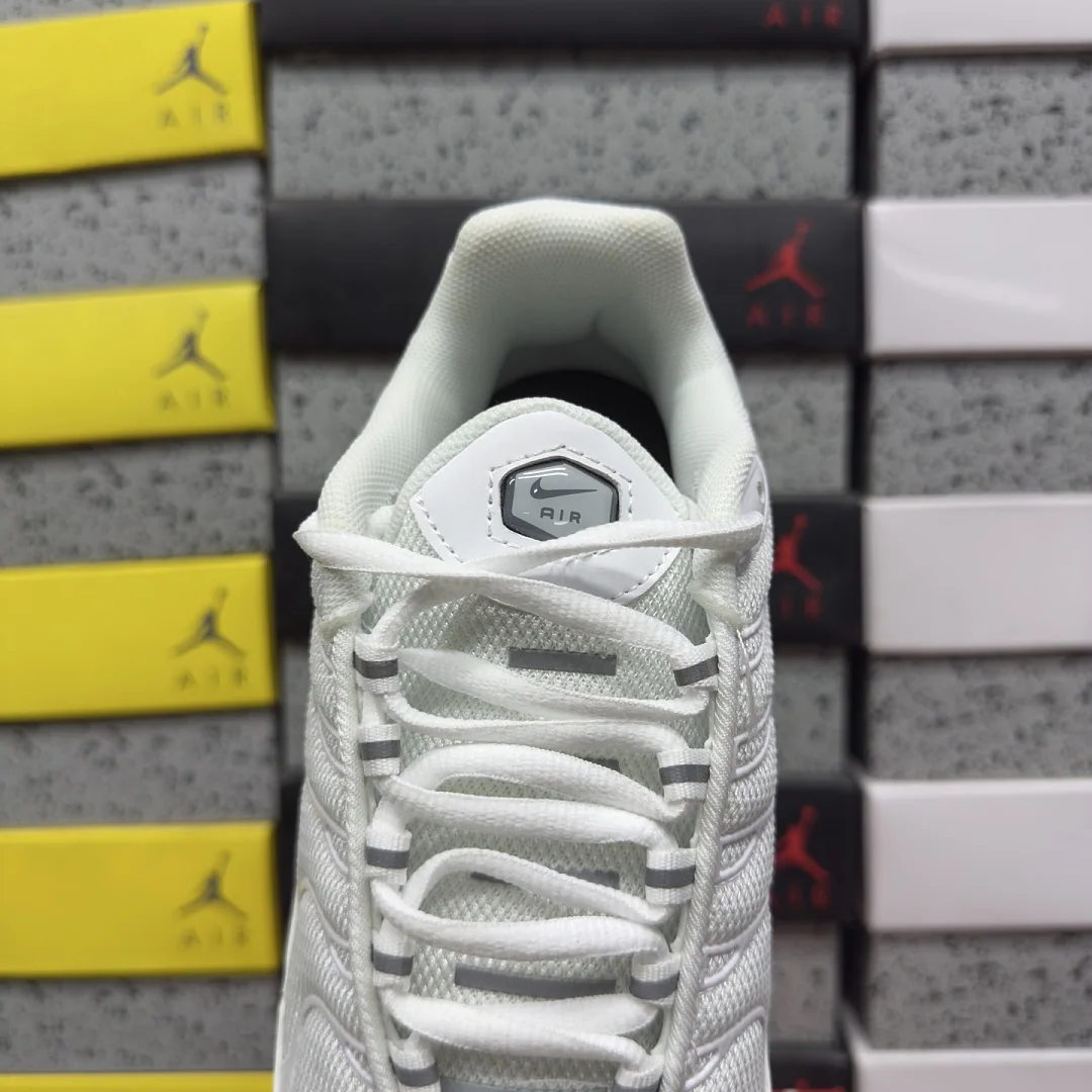나이키 [BD] 에어 맥스 플러스 604133-139 201898 Nike Air Max Plus White 상세 이미지 6