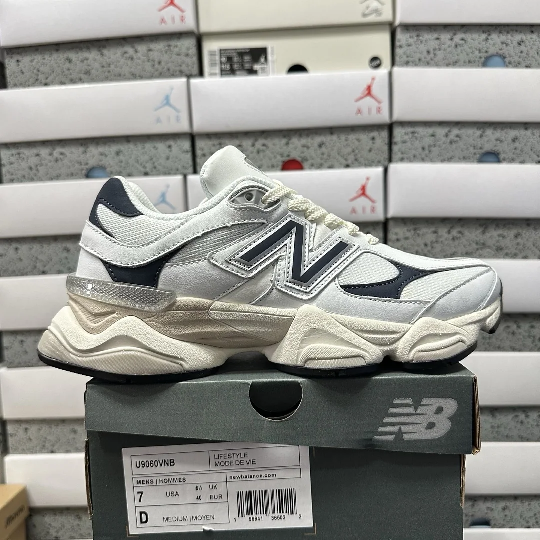 뉴발란스 [C] 9060 화이트 블랙 U9060VNB 202111 New Balance 9060