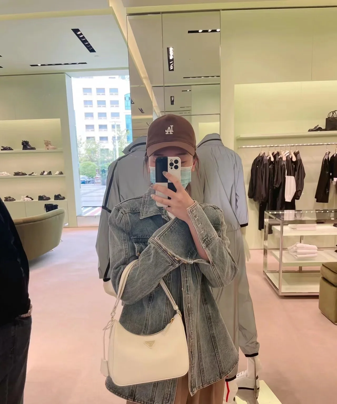 프라다 호보 언더암백 1BC204 상세 이미지 2