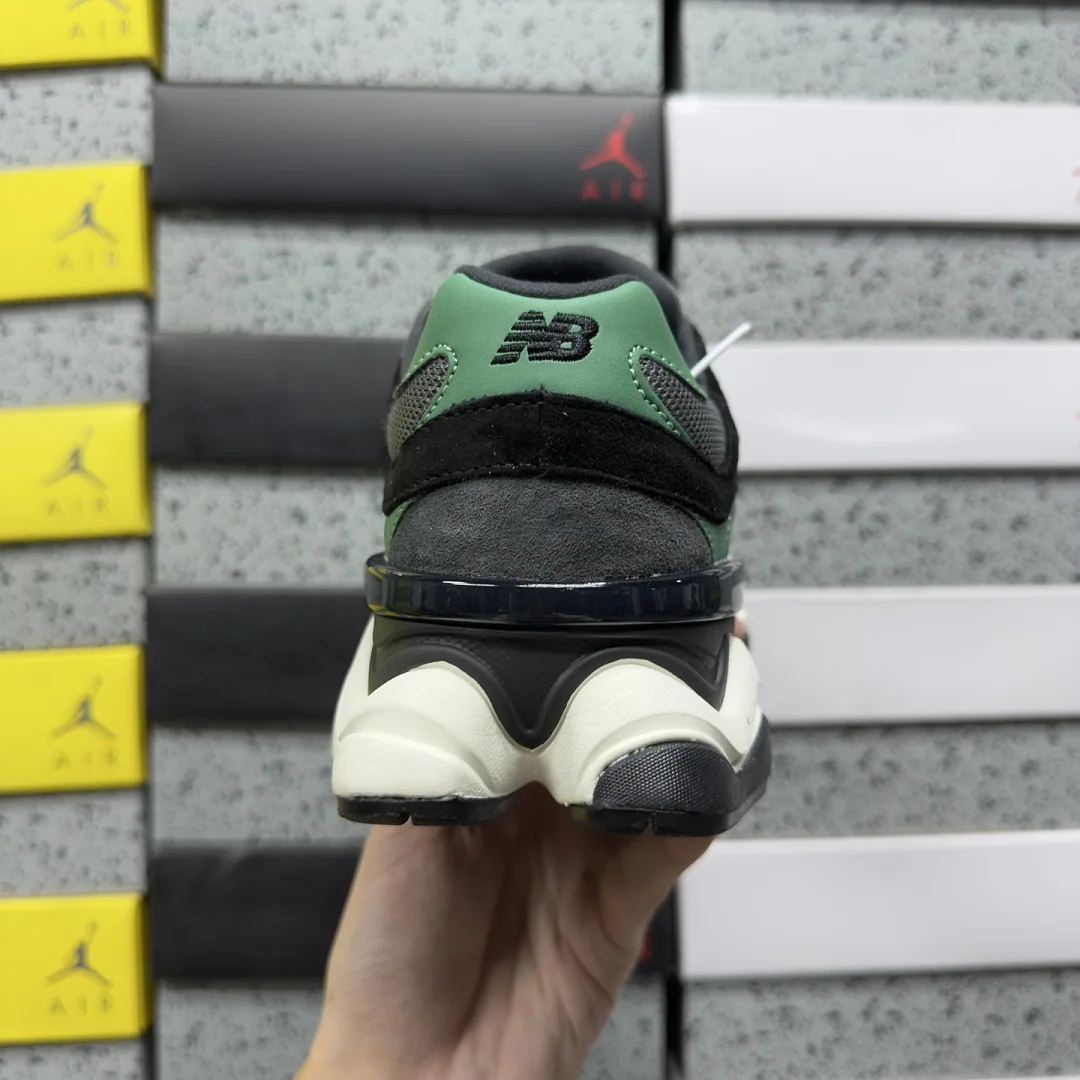 뉴발란스 [C] 9060 U906054Q 202263 New Balance 9060 상세 이미지 9
