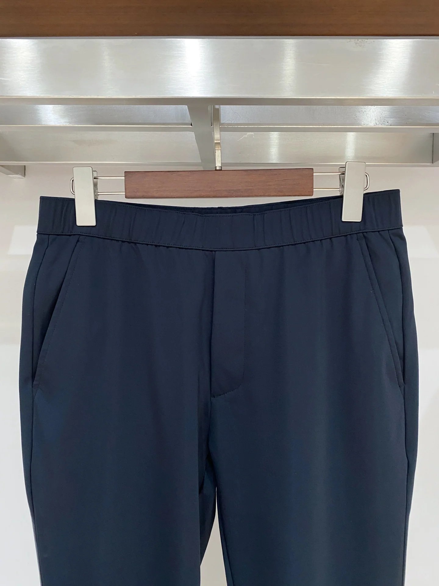 프라다 린넨 혼방 남성 바지 상세 이미지 2