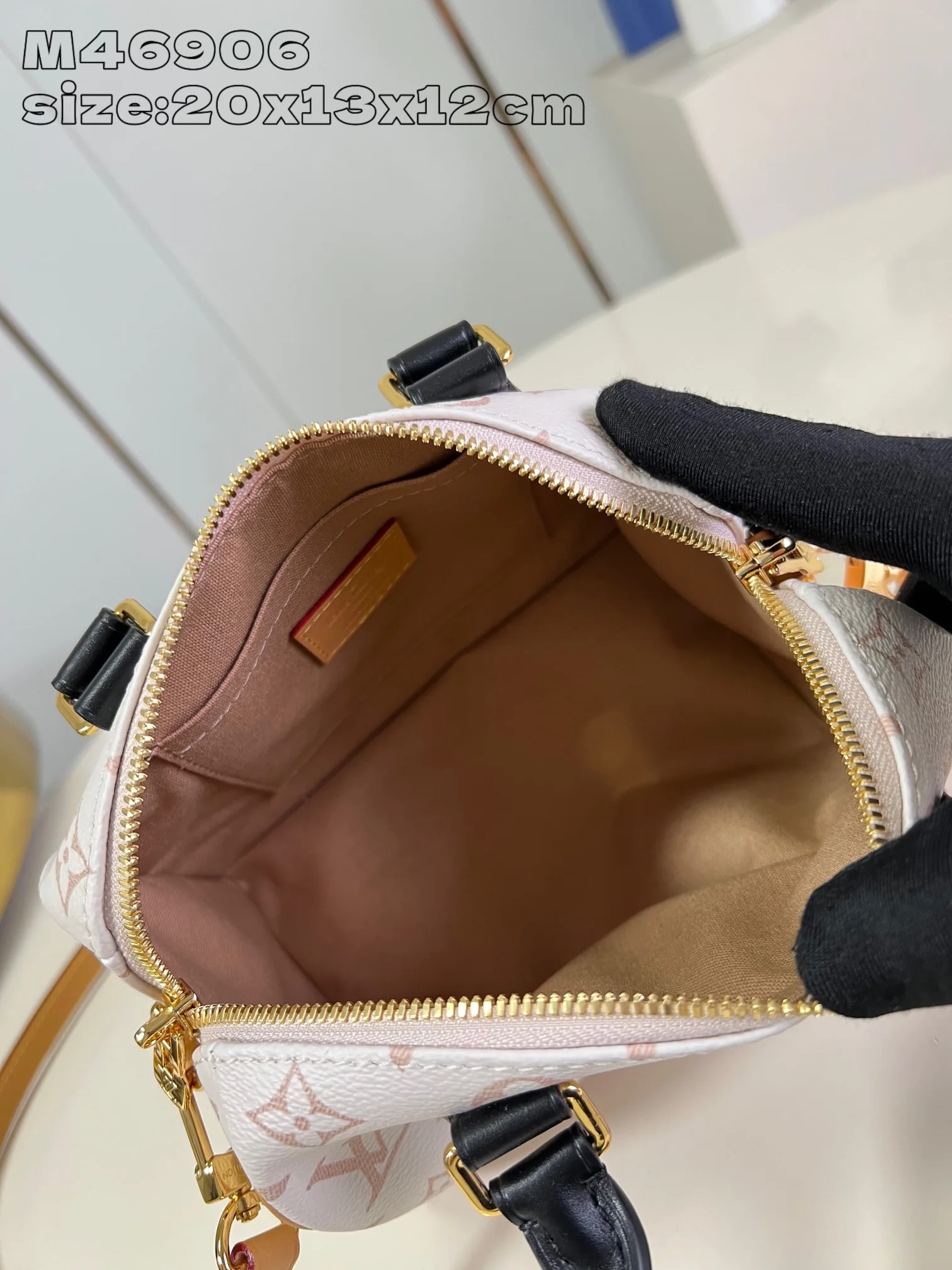 루이비통 M46906 화이트 스피디 핸드백 상세 이미지 8