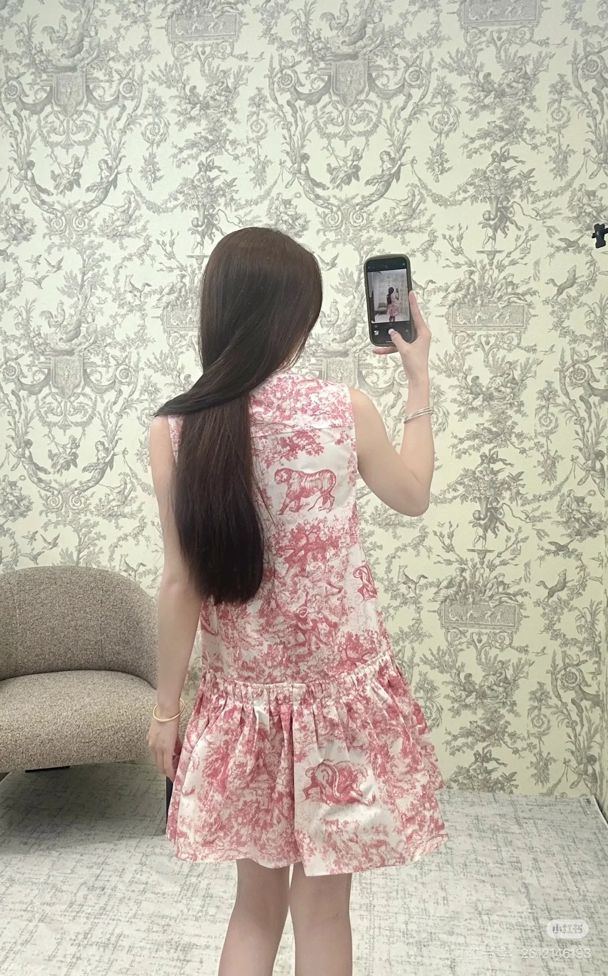 디올 스탠드 카라 프린트 슬리브리스 원피스 상세 이미지 8