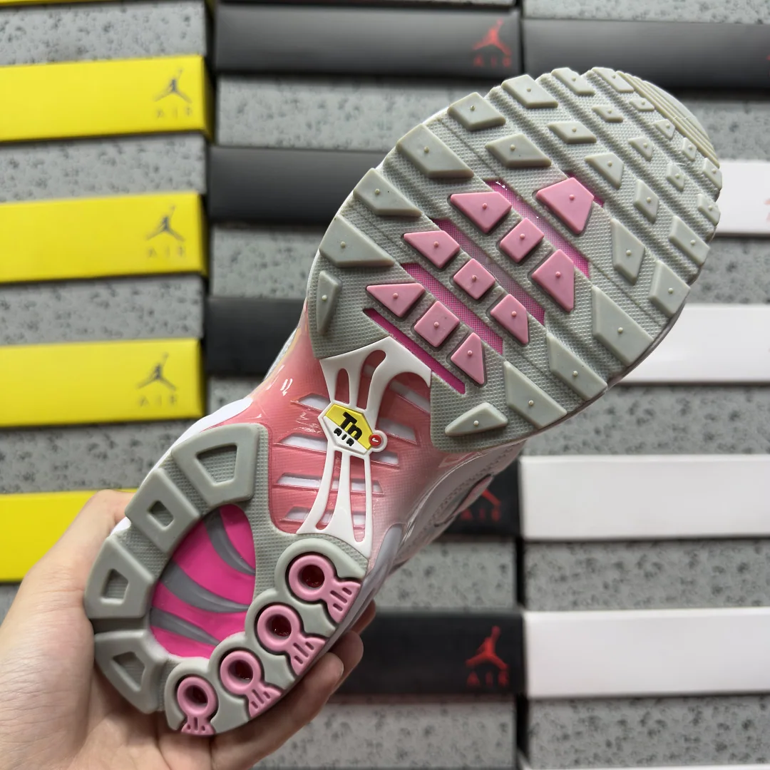 나이키 [BD] 에어 맥스 플러스 HF0107-100 201848 Nike Air Max Plus Summit White Pink Rise 상세 이미지 9