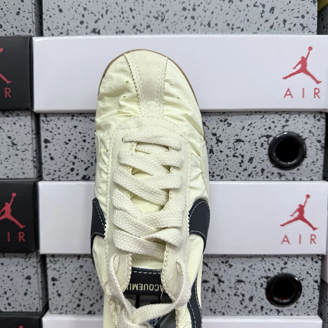 나이키 [GOD] HV8547-700 201598 Nike Moon Shoe SP Jacquemus Alabaster 상세 이미지 3