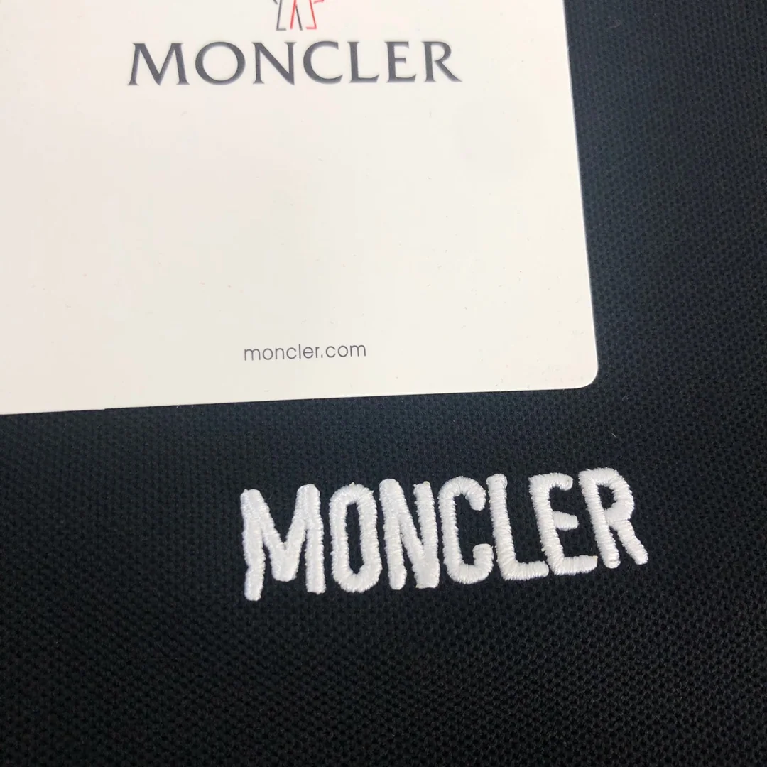 몽클레어 클래식 로고 남성 반팔 폴로셔츠 상세 이미지 5