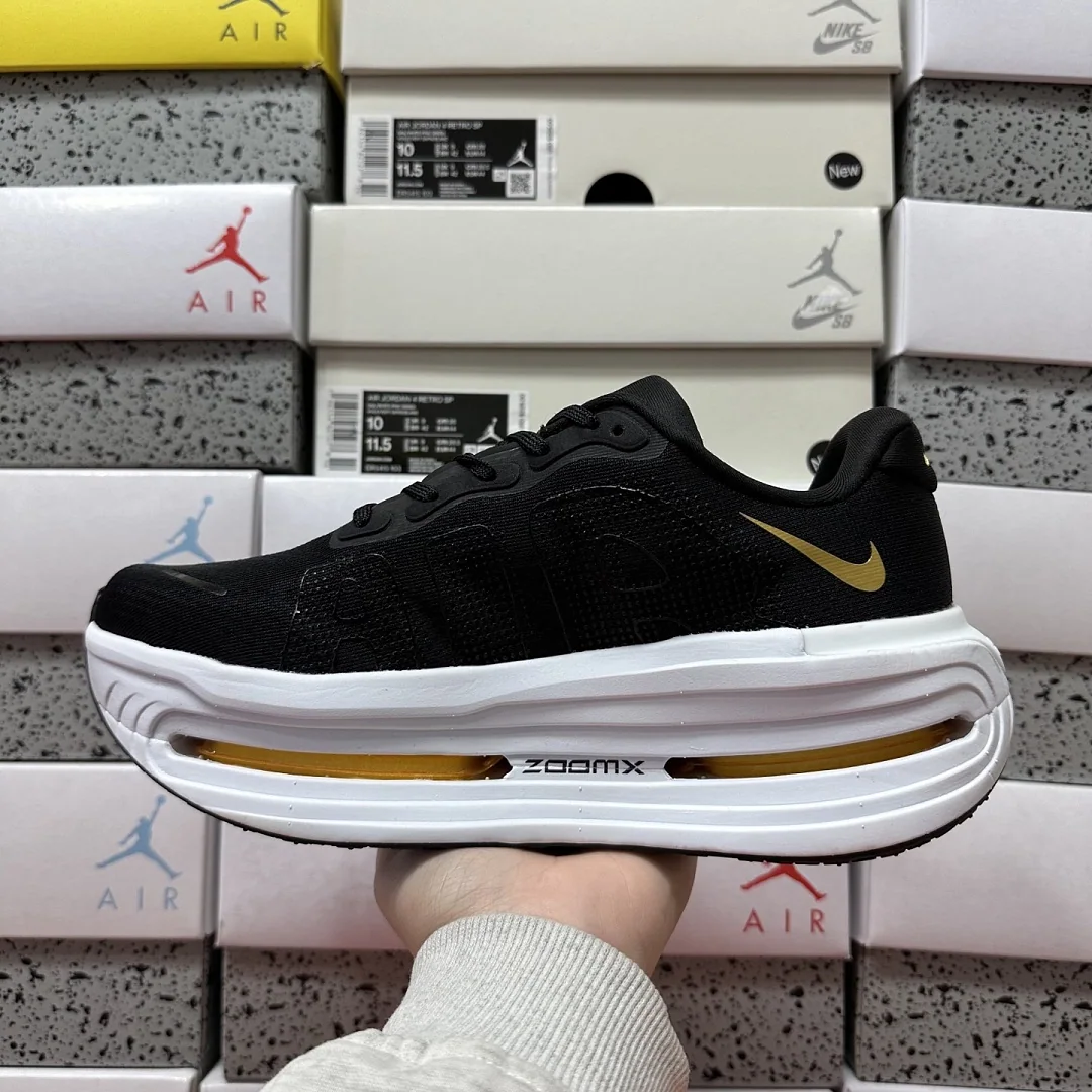 나이키 [5A] 보메로 프리미엄 블랙 골드 HQ2050-683 201627 Nike Vomero Premium 상세 이미지 2